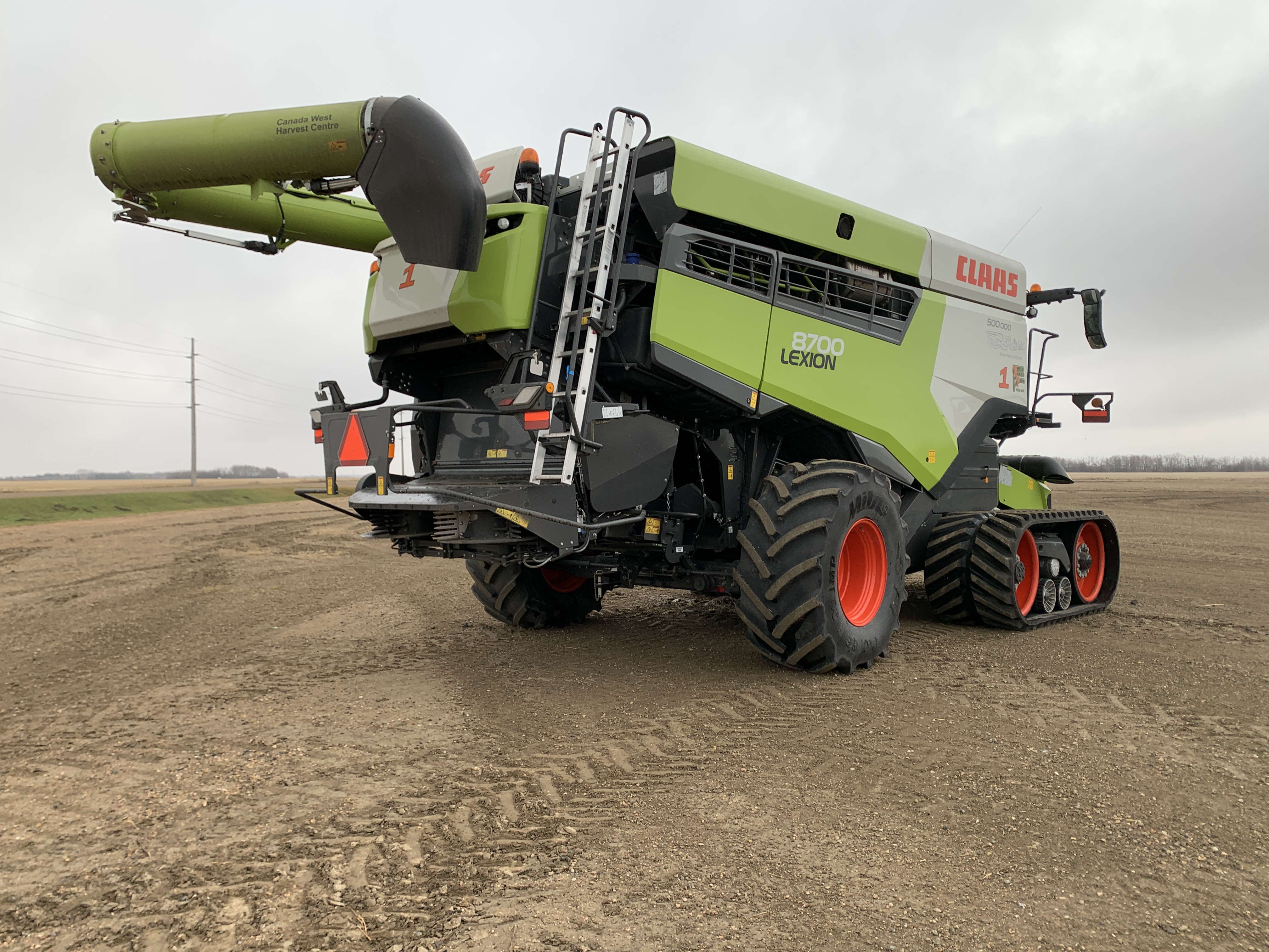 2025 CLAAS 8700TT Combine