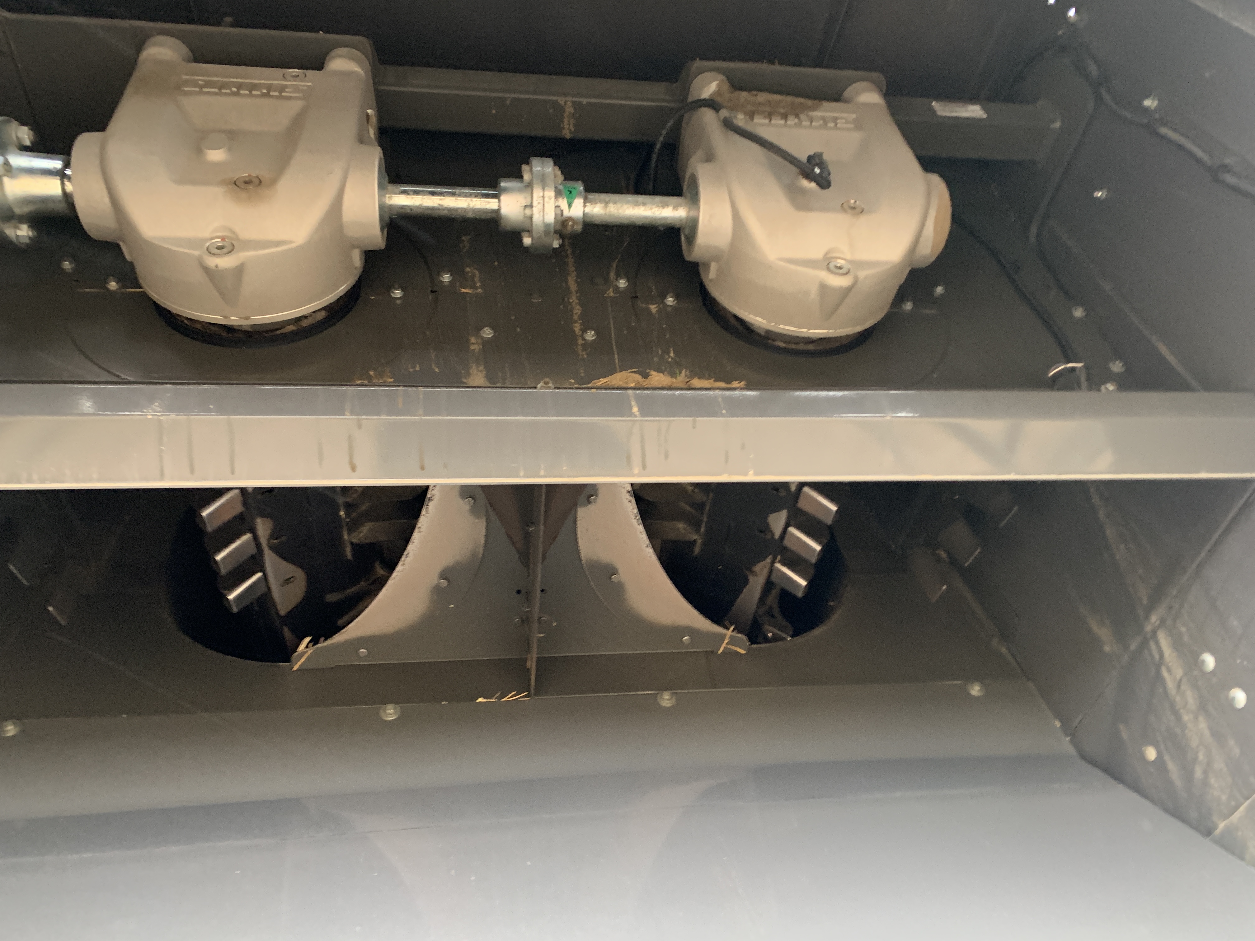 2025 CLAAS 8700TT Combine