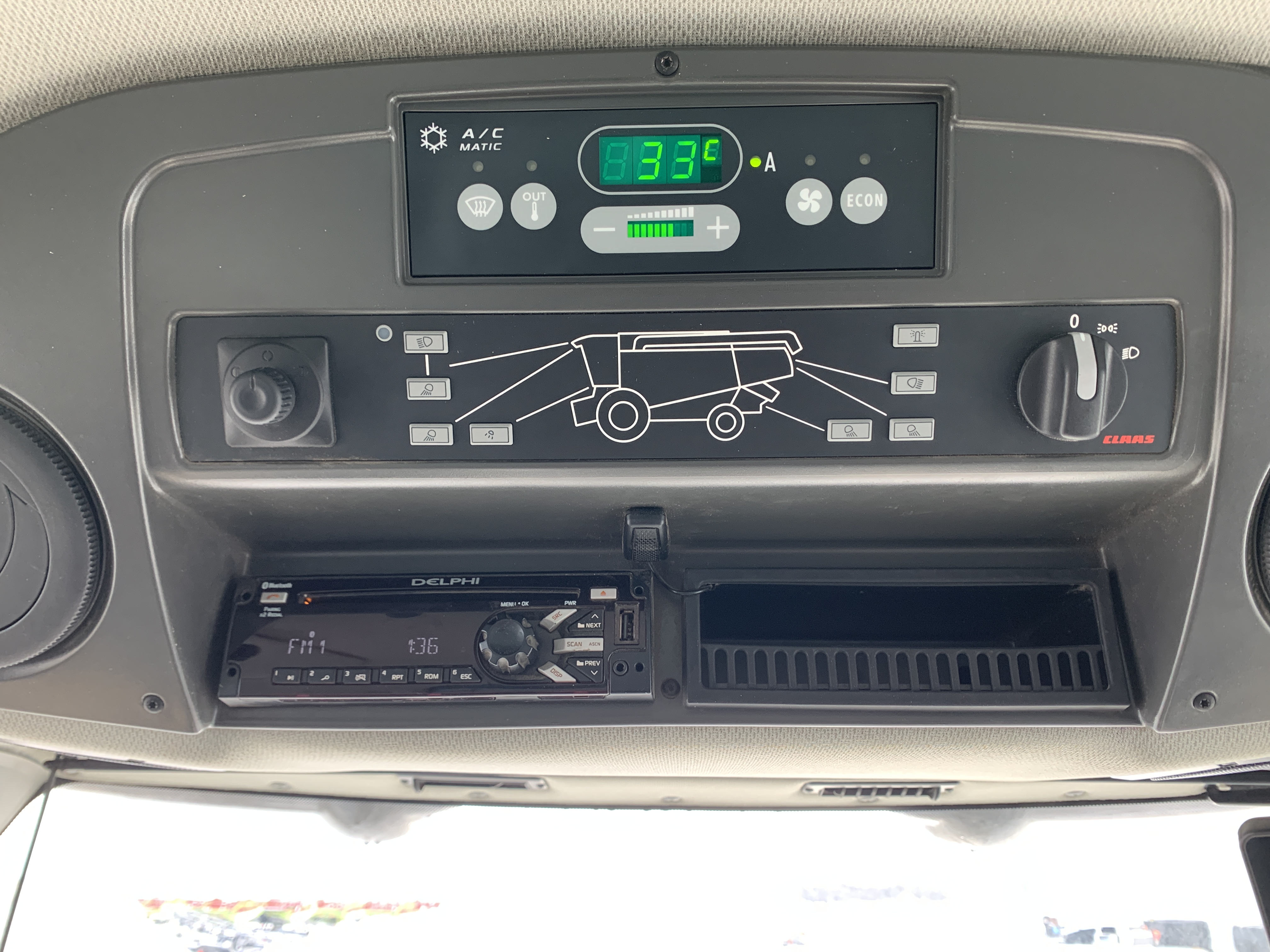 2018 CLAAS 760TT Combine