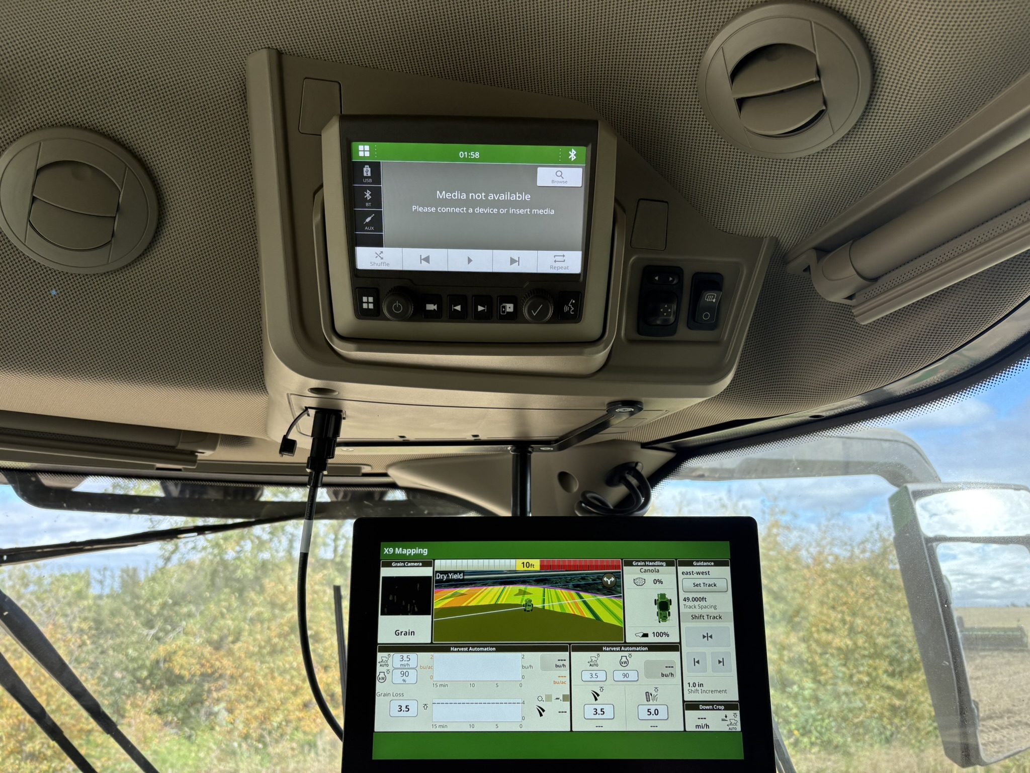 2025 John Deere X9 1100 Combine