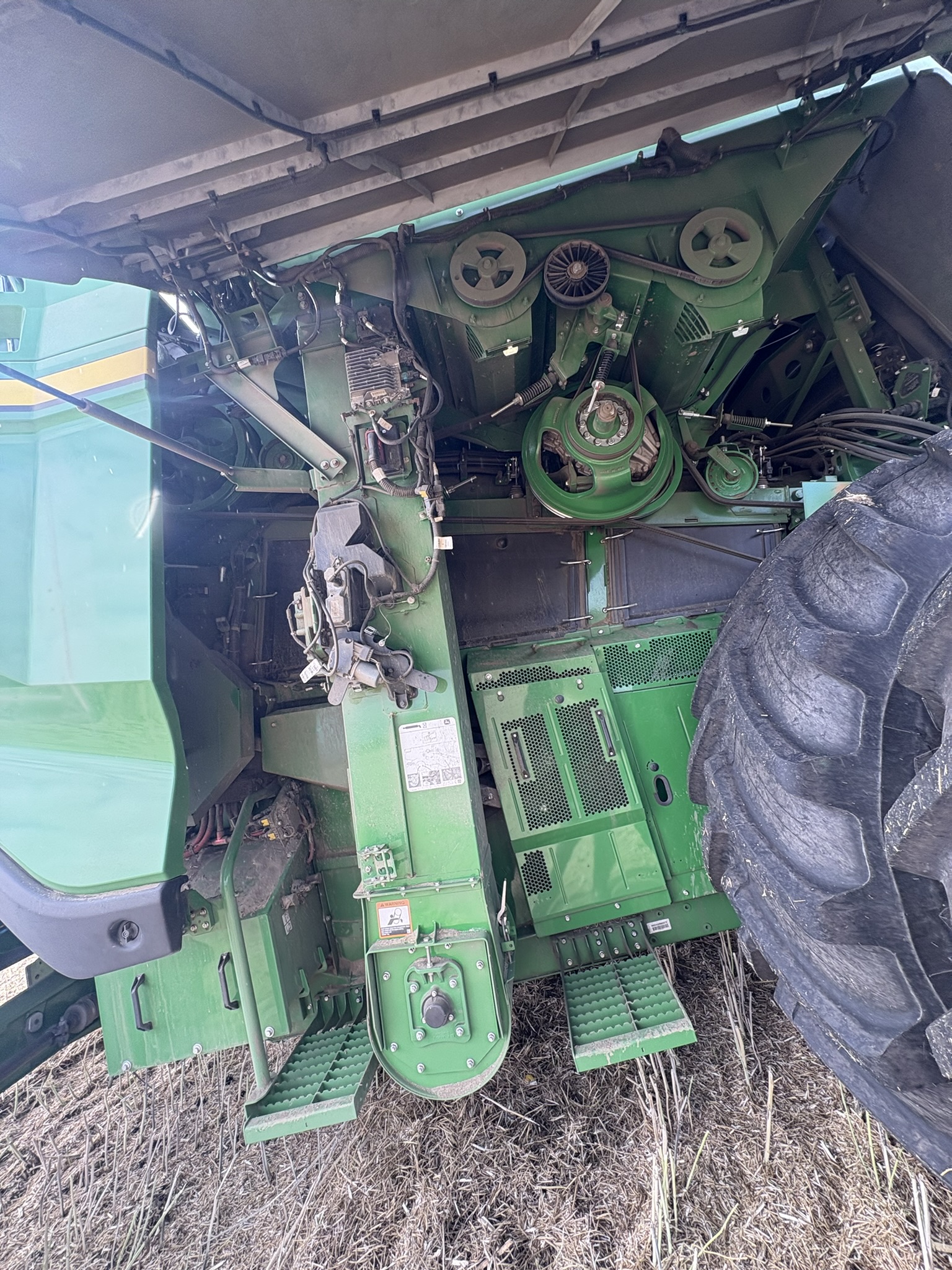 2025 John Deere X9 1100 Combine