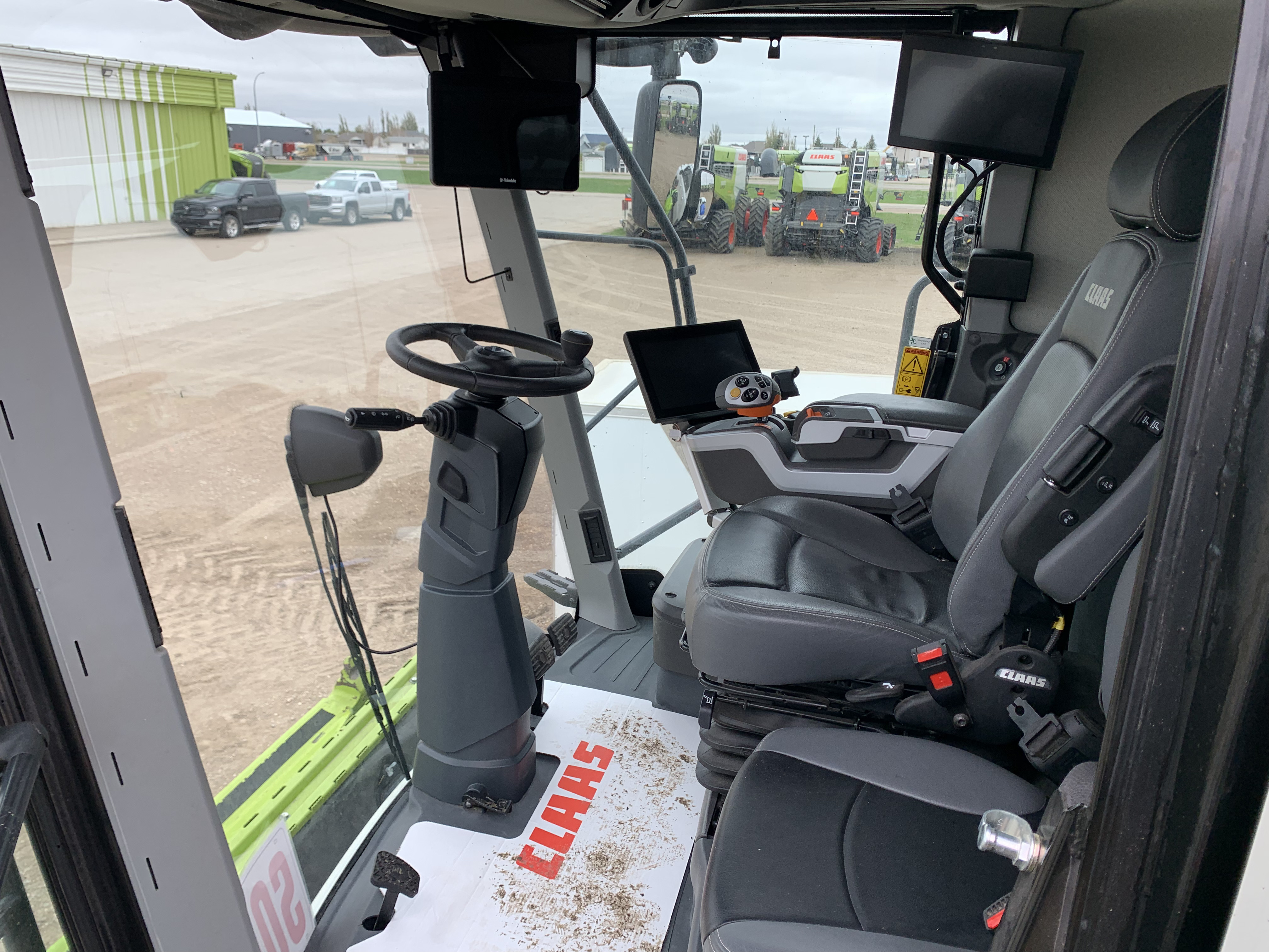 2021 CLAAS 8700TT Combine