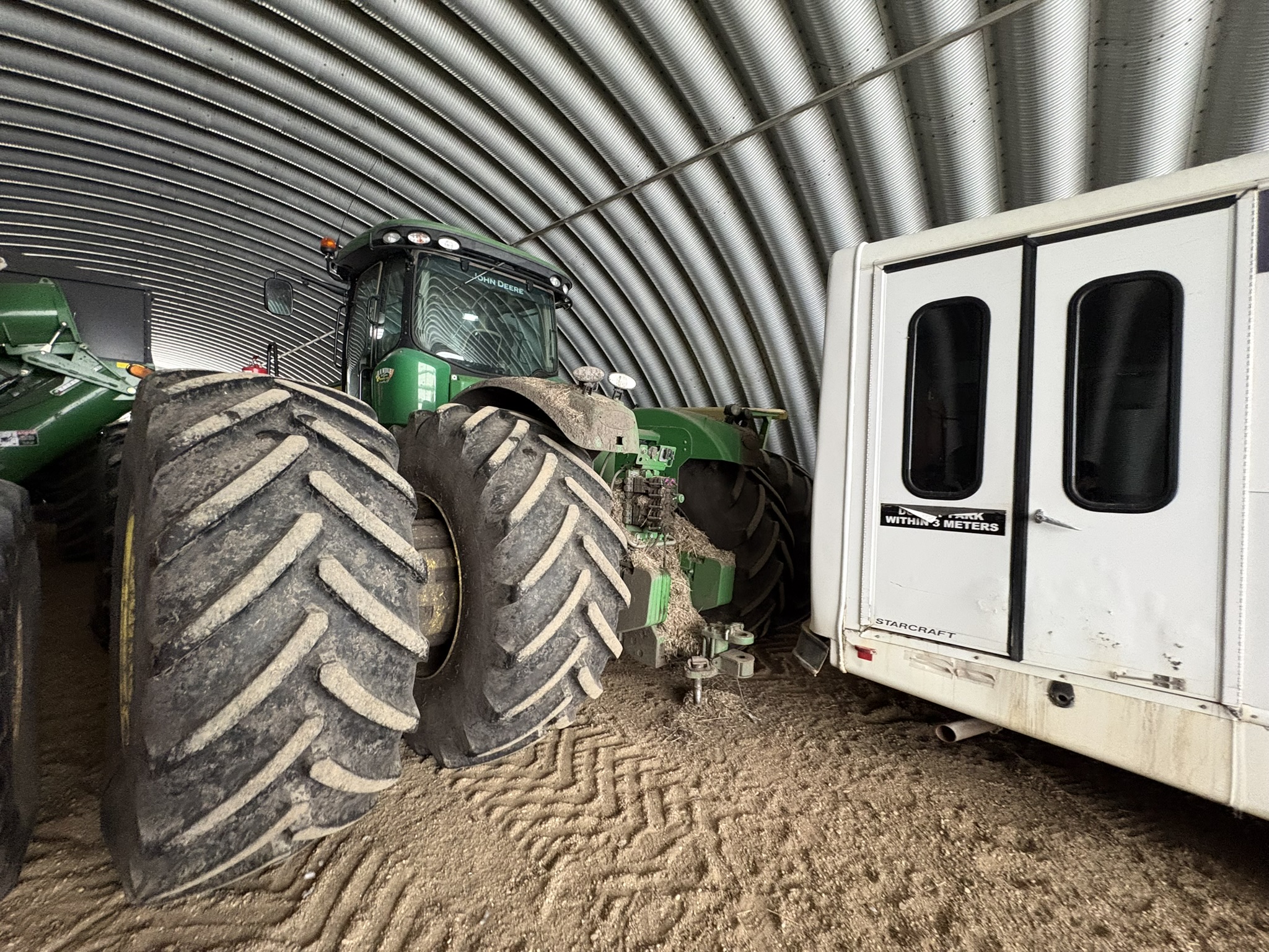 2014 John Deere 9560R Tractor