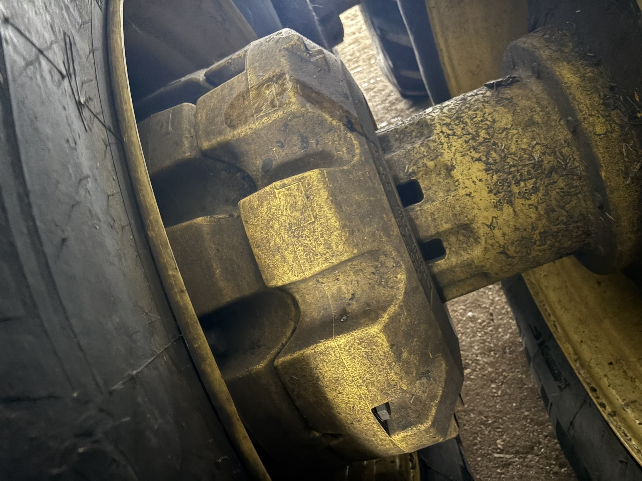 2014 John Deere 9560R Tractor