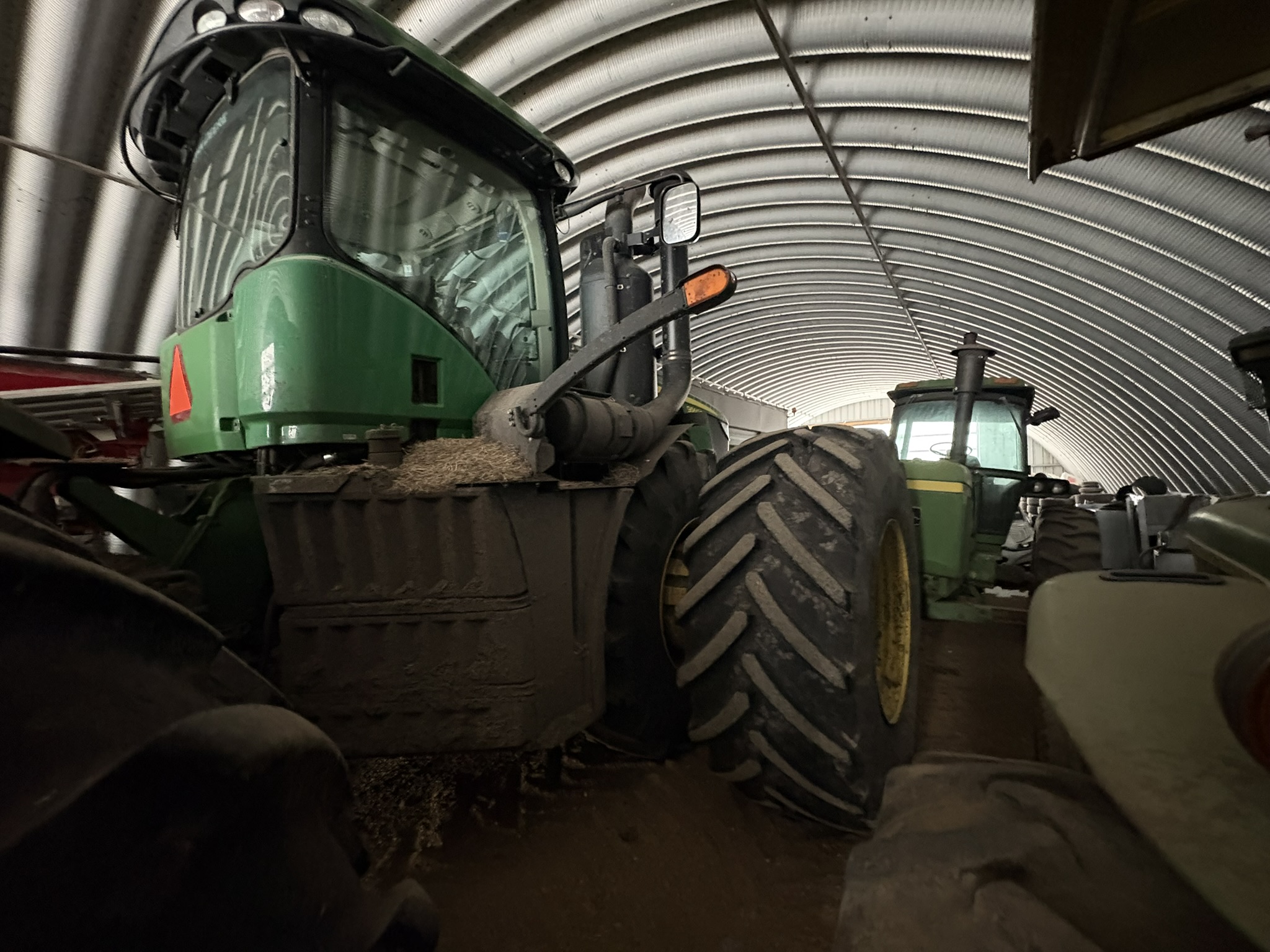 2014 John Deere 9560R Tractor