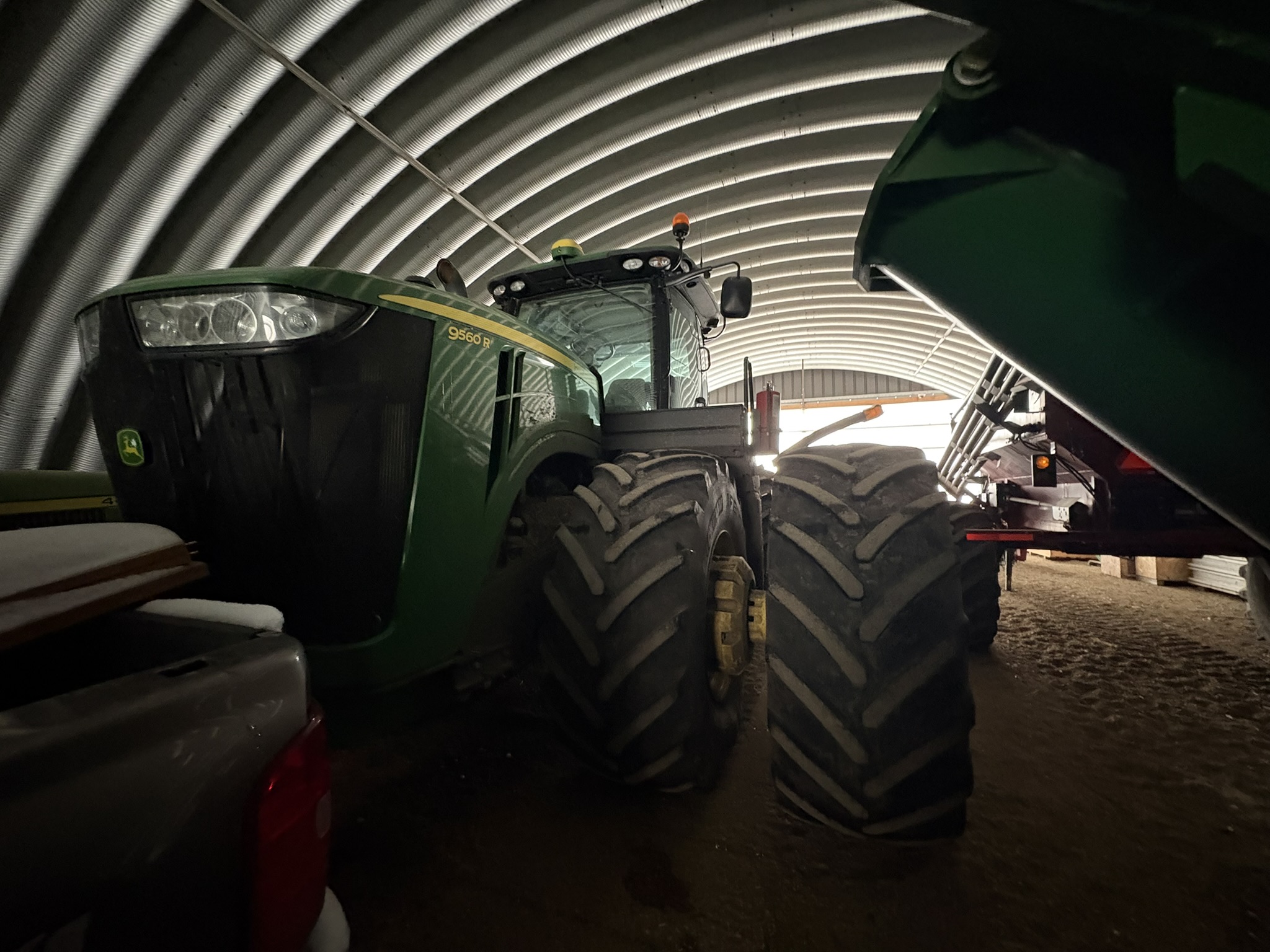 2014 John Deere 9560R Tractor