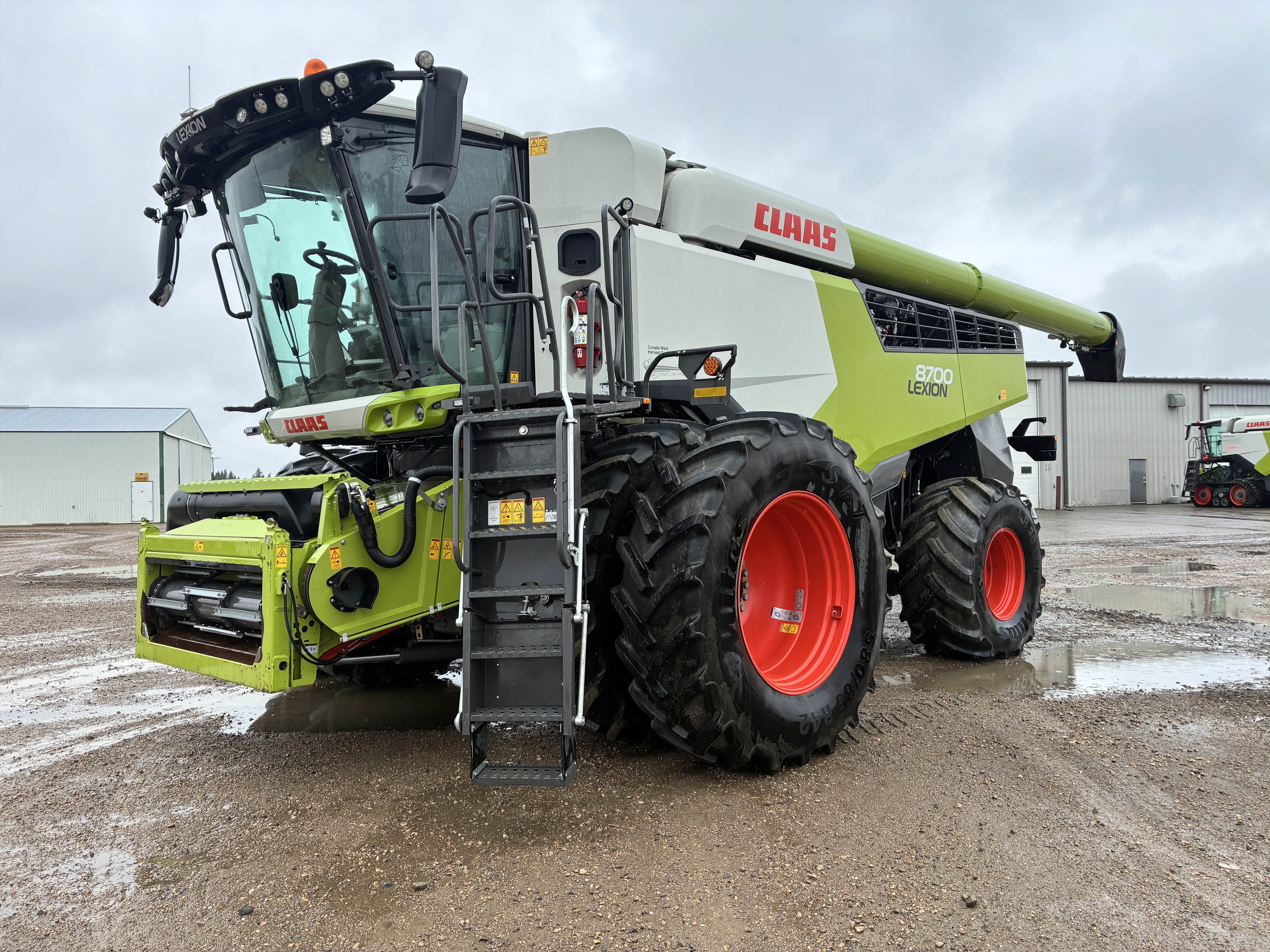 2023 CLAAS 8700 Combine