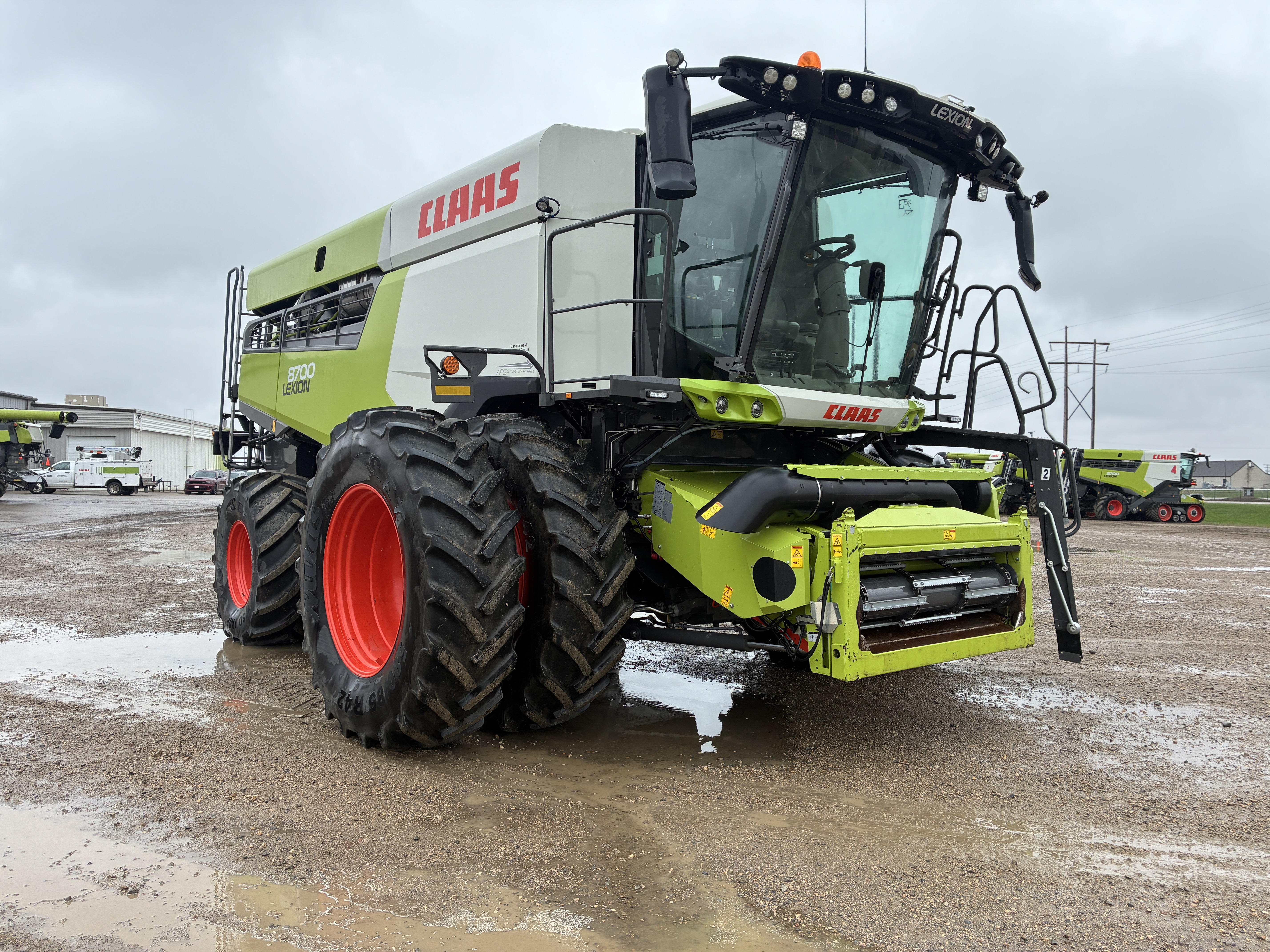 2023 CLAAS 8700 Combine