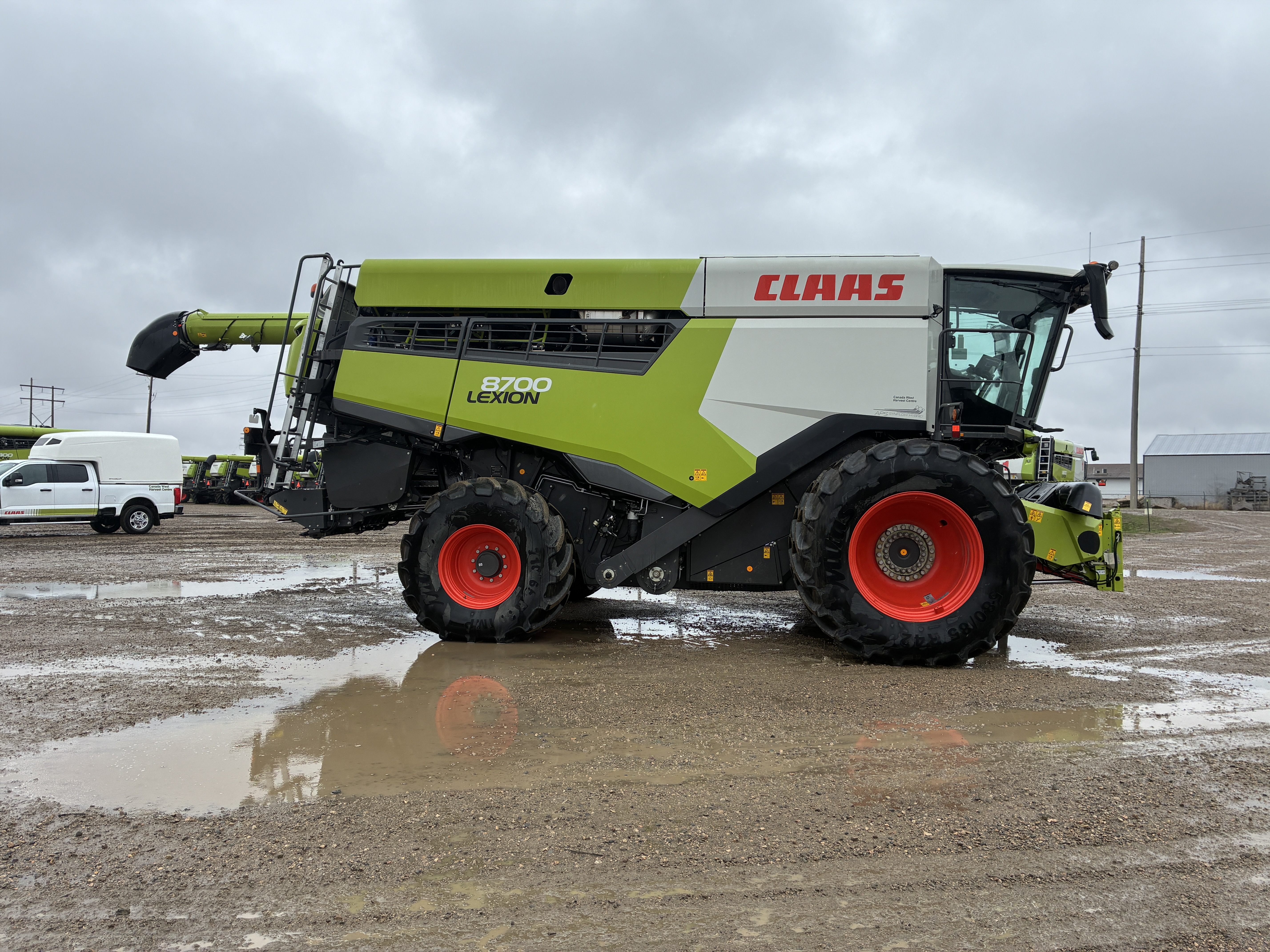 2023 CLAAS 8700 Combine