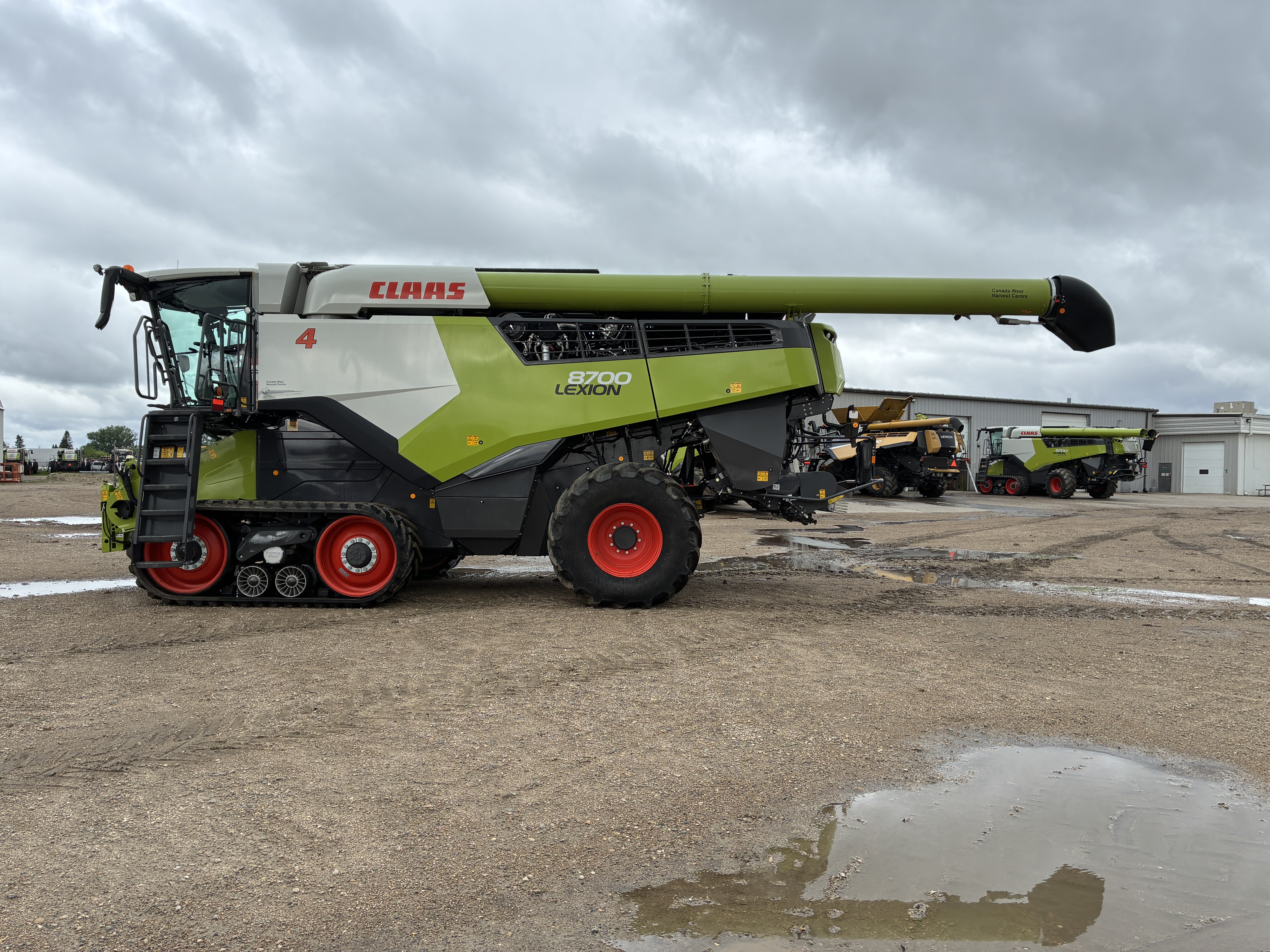 2024 CLAAS 8700TT Combine