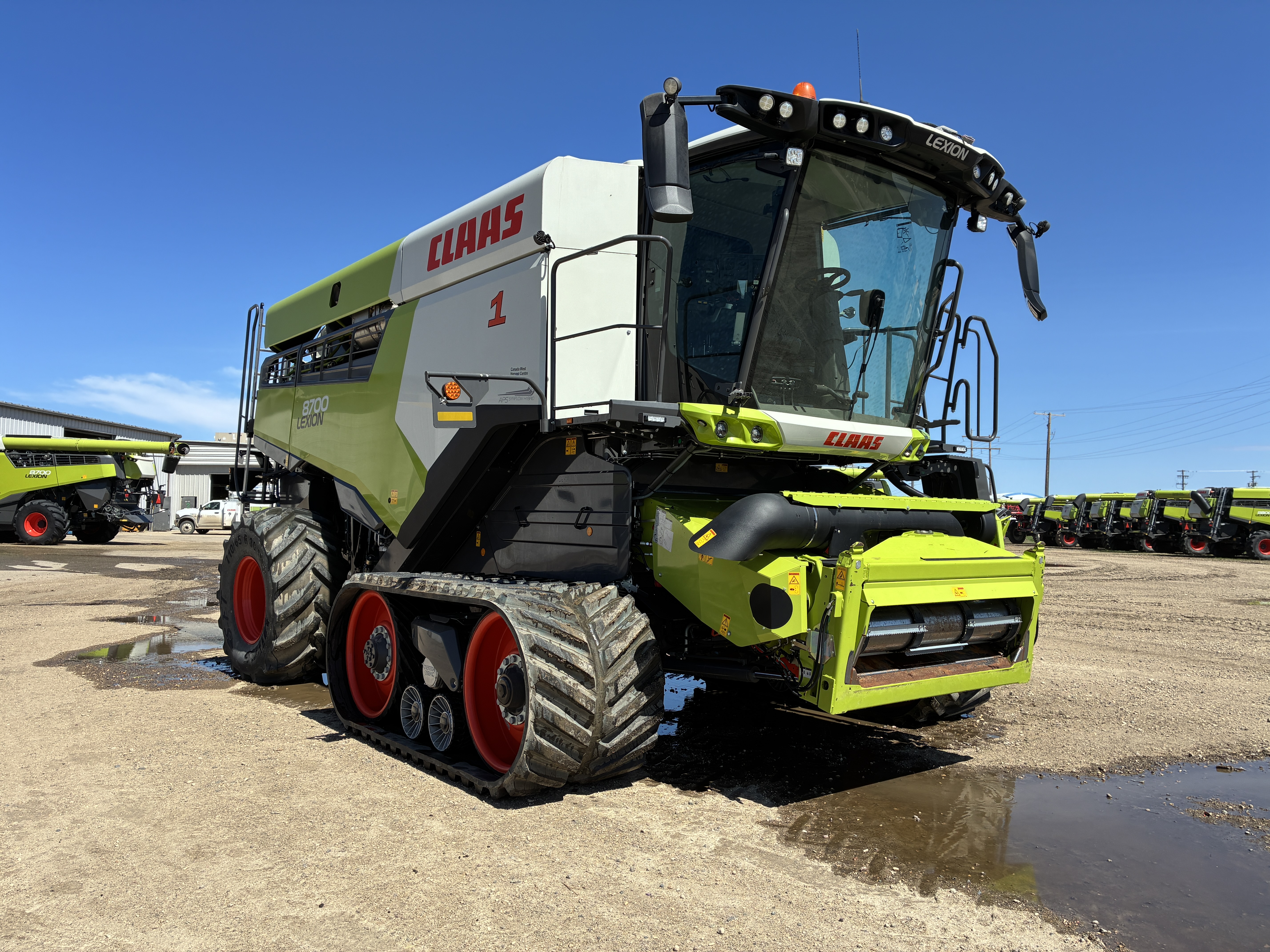 2024 CLAAS 8700TT Combine