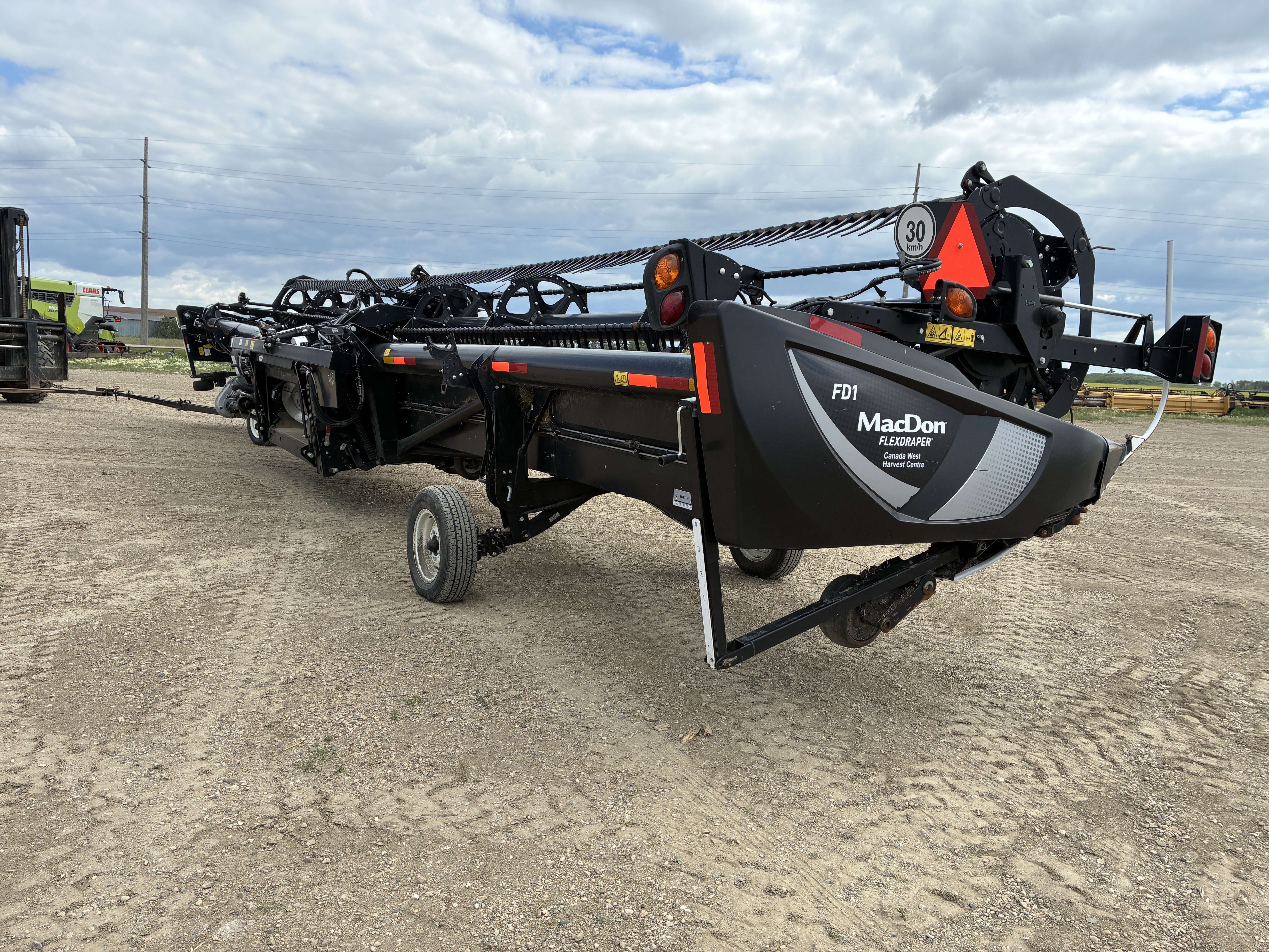2022 MacDon FD145 Header Draper Flex
