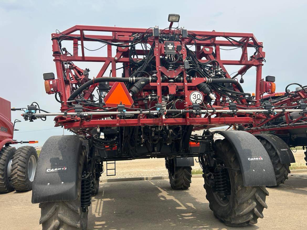 2017 Case IH Patriot 4440 Sprayer/High Clearance