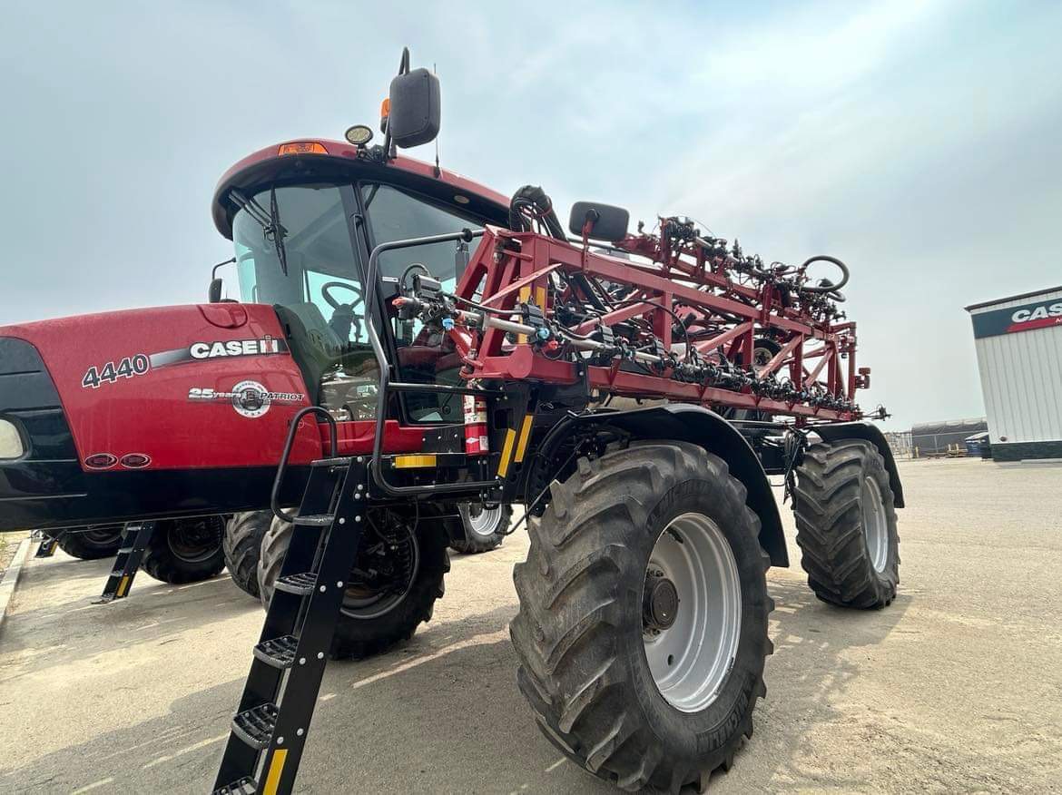 2015 Case IH Patriot 4440 Sprayer/High Clearance