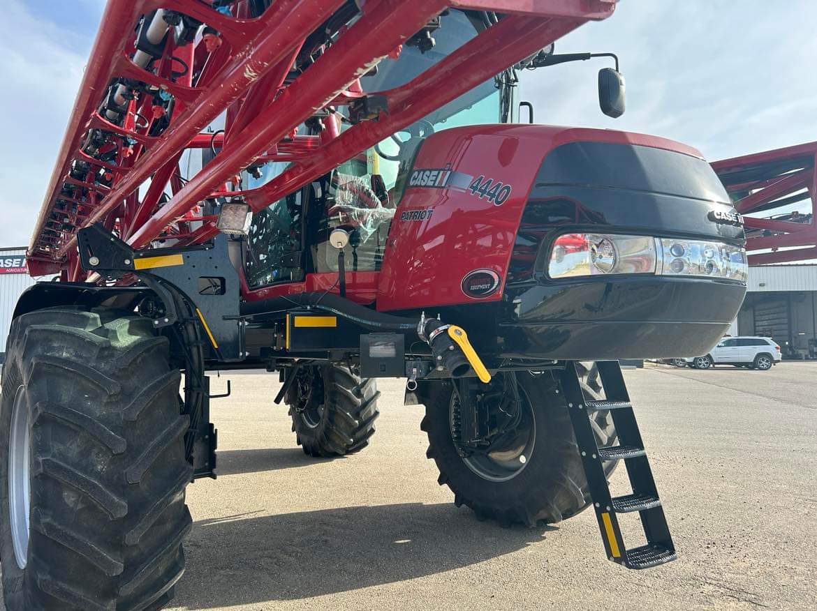 2021 Case IH Patriot 4440 Sprayer/High Clearance