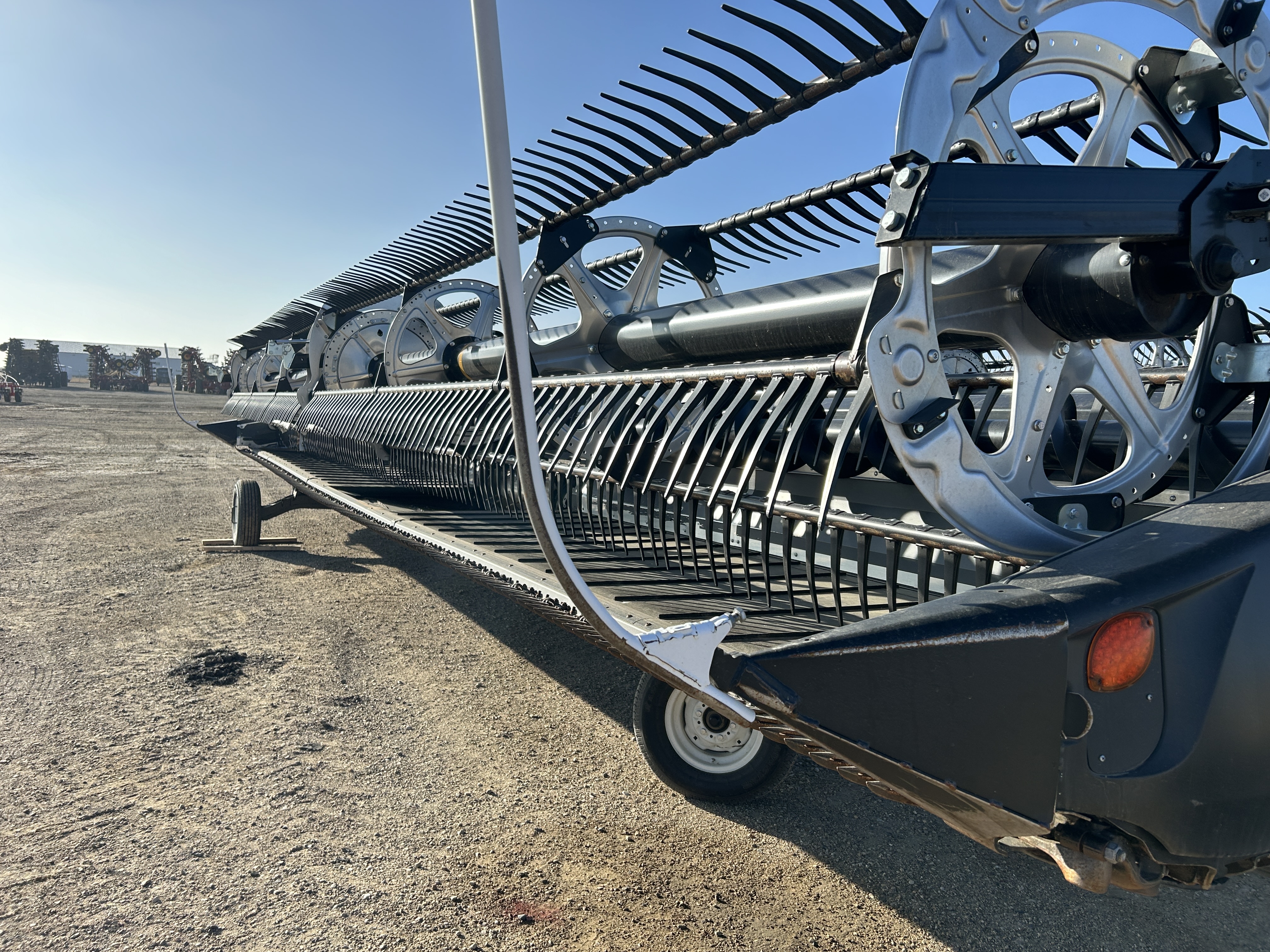 2022 MacDon FD240 SKD Header Draper Flex