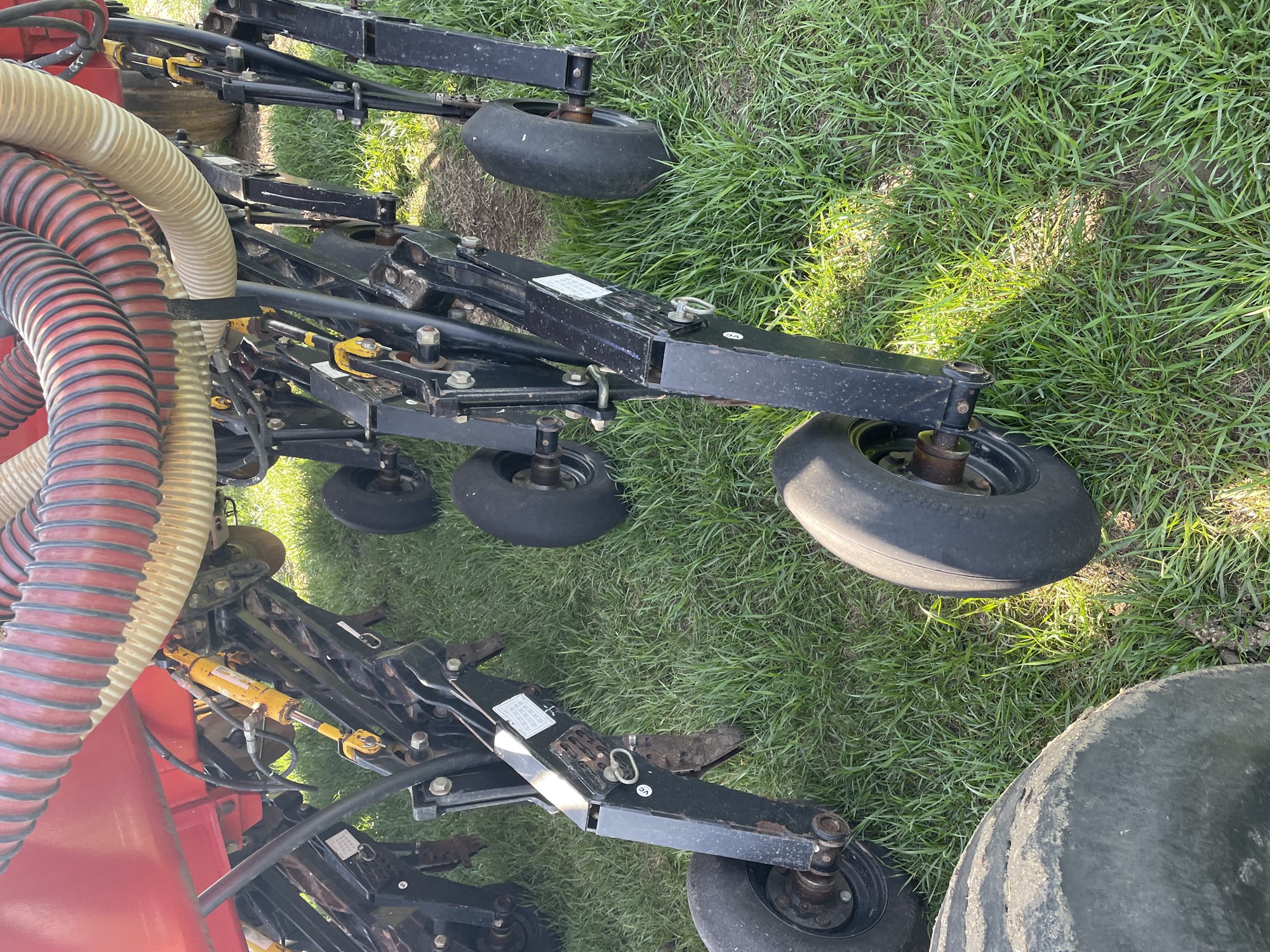 2010 Bourgault 3310-65-10 Air Drill