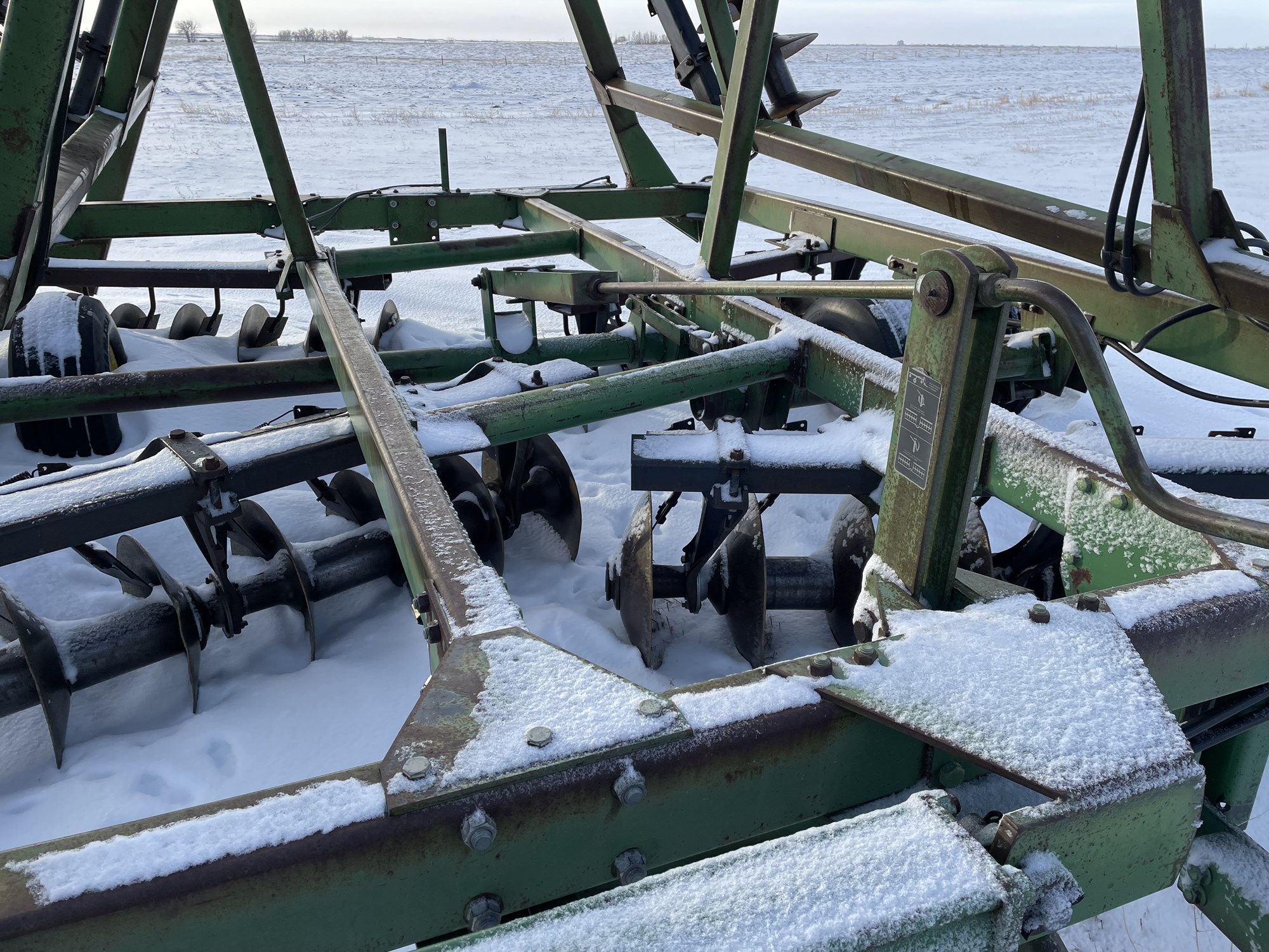 1982 John Deere 335 Vertical Tillage