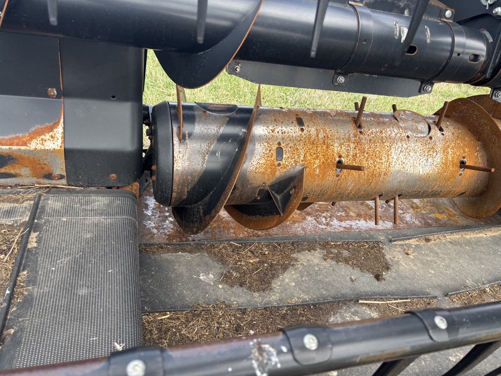 2013 MacDon FD75-40 SKD Header Draper Flex