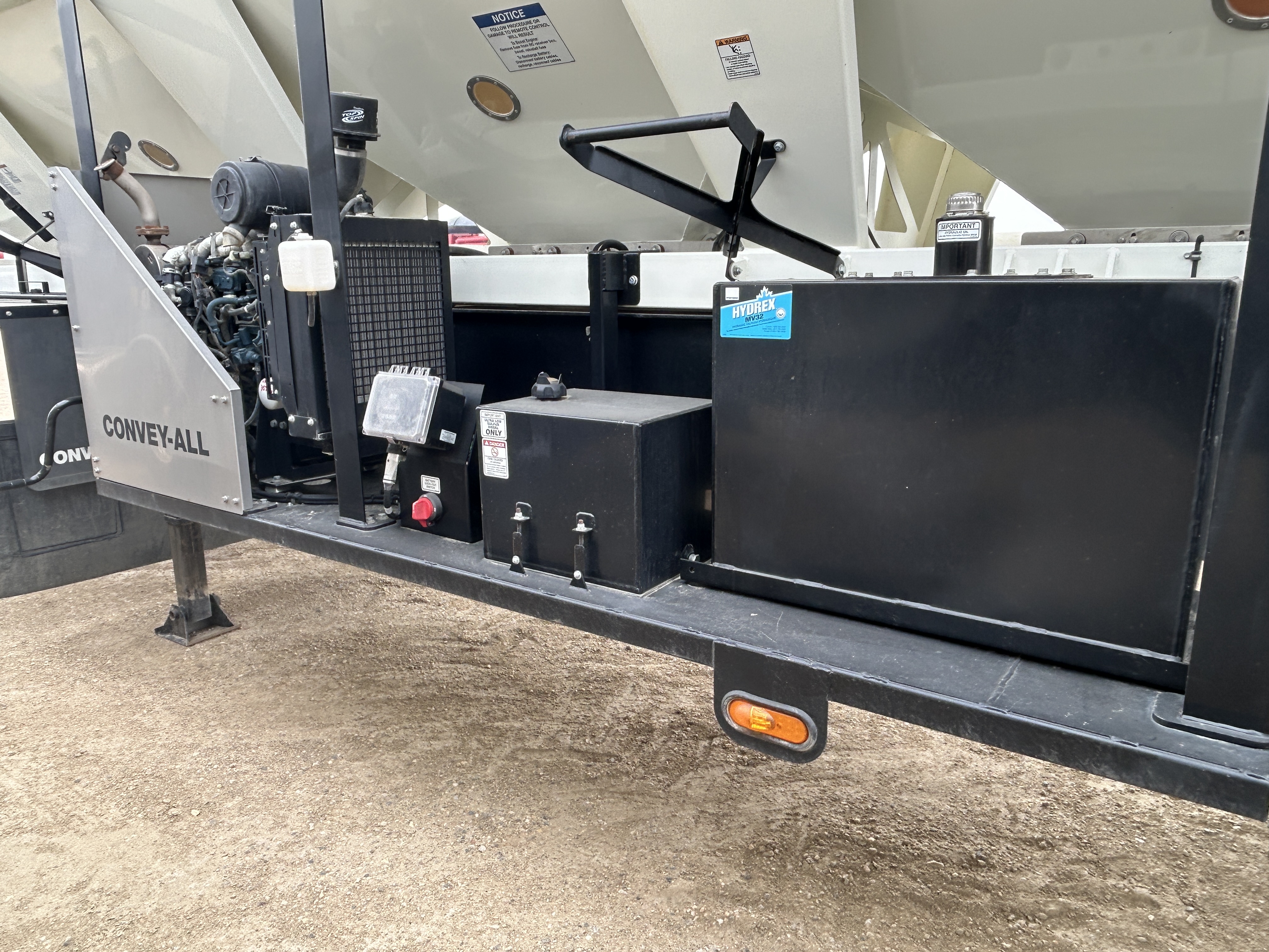 2020 Convey-All CST1550 Seed Tender