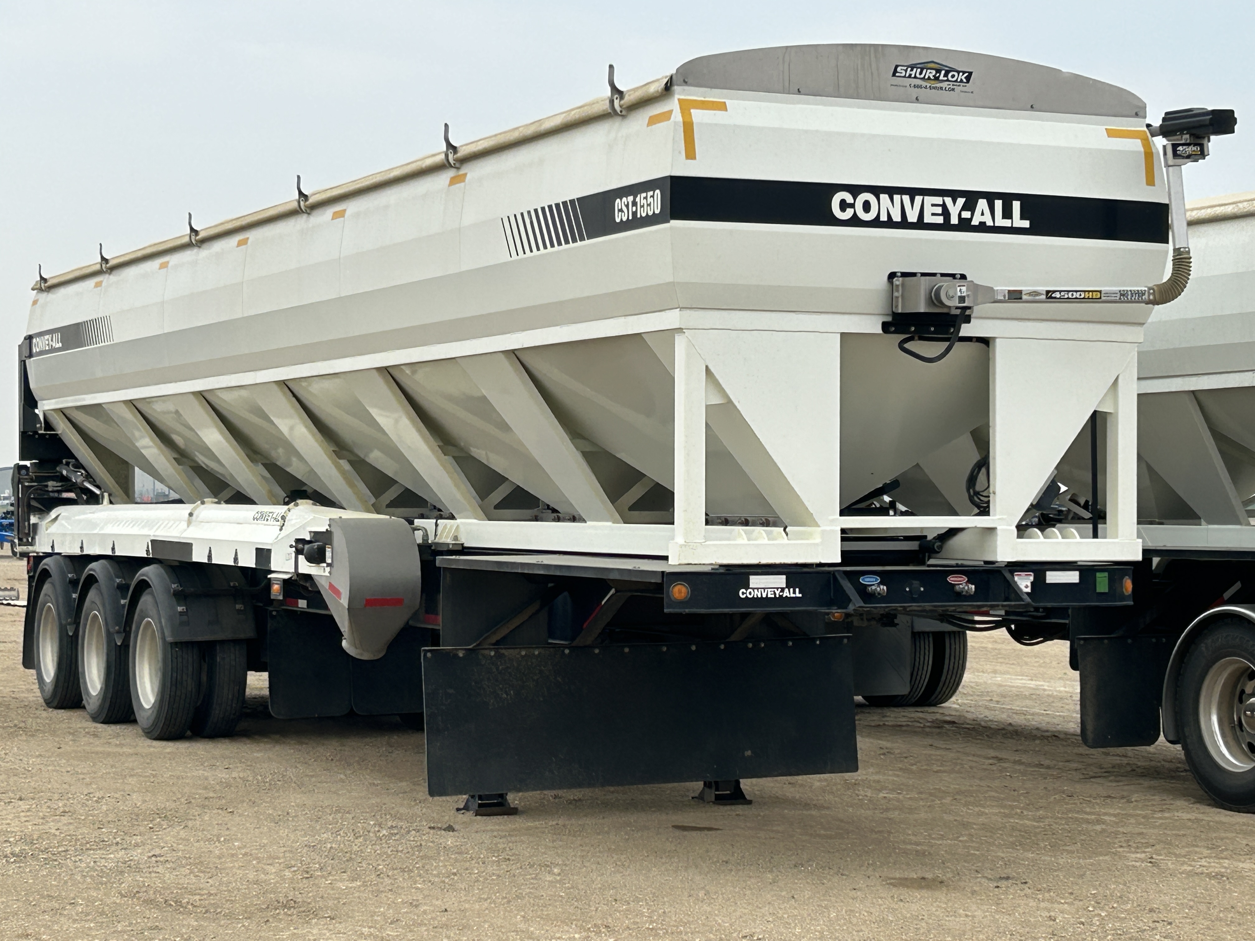 2020 Convey-All CST1550 Seed Tender