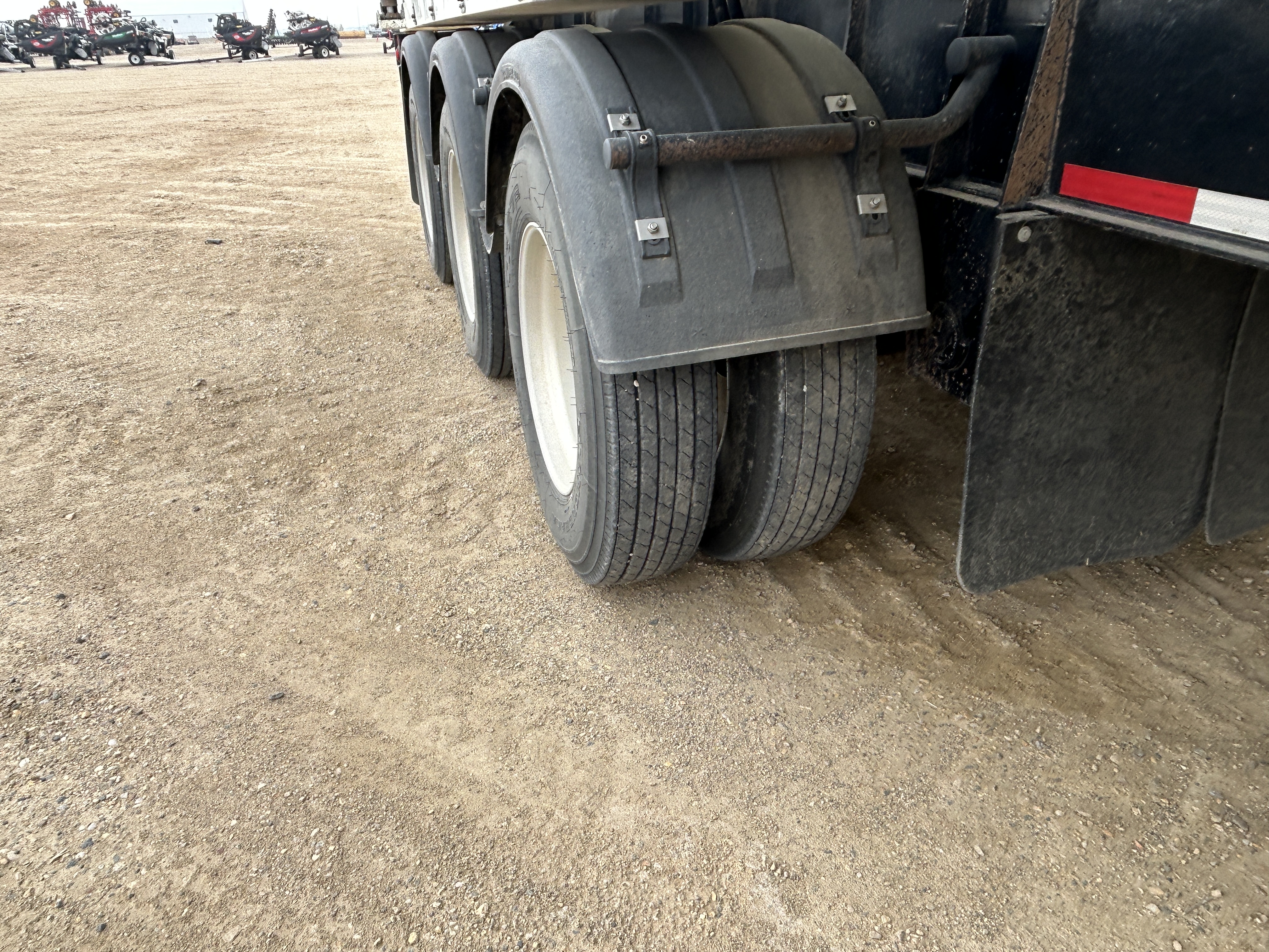 2020 Convey-All CST1550 Seed Tender