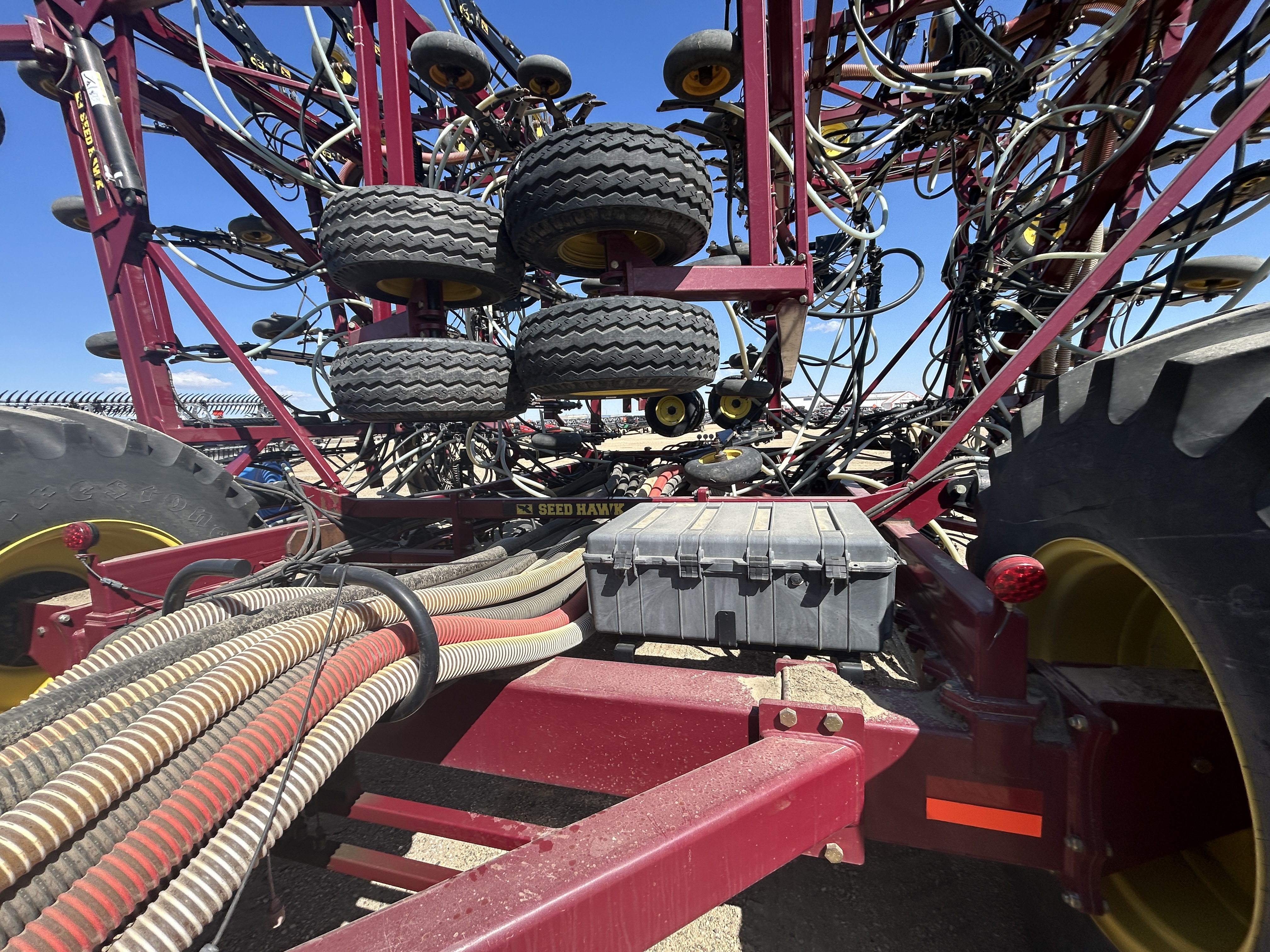 2016 Seed Hawk 8012 & 800 Air Drill
