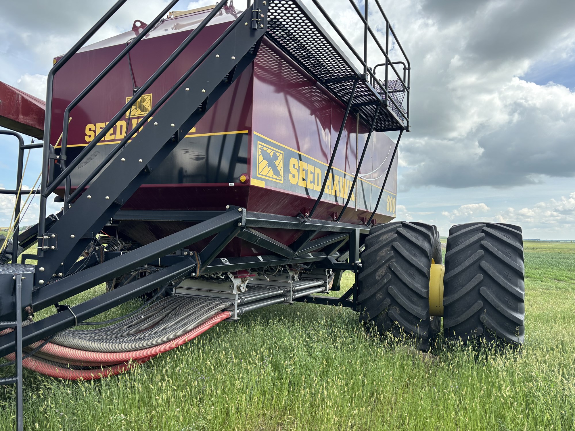 2016 Seed Hawk 8012 & 800 Air Drill