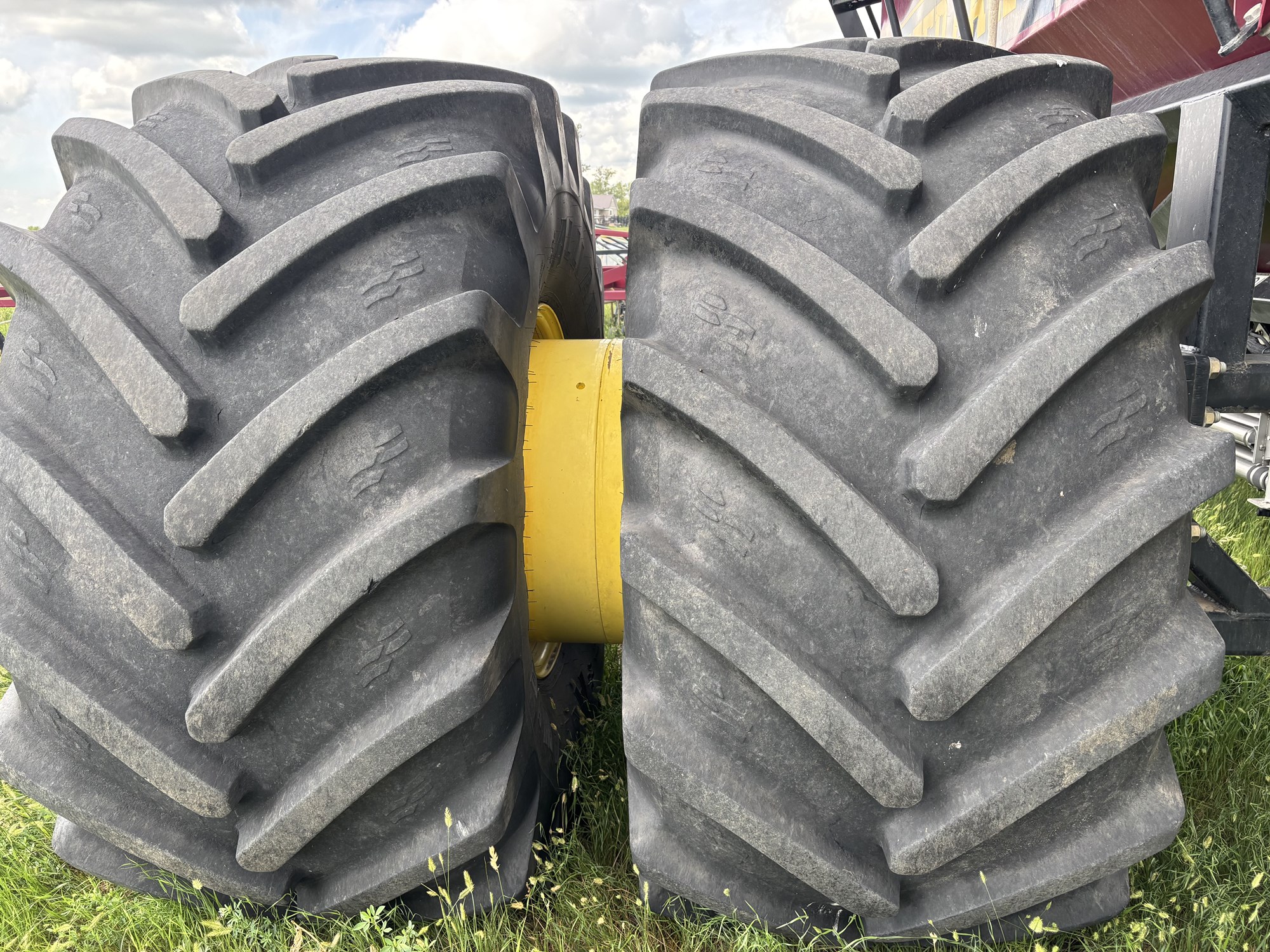 2016 Seed Hawk 8012 & 800 Air Drill