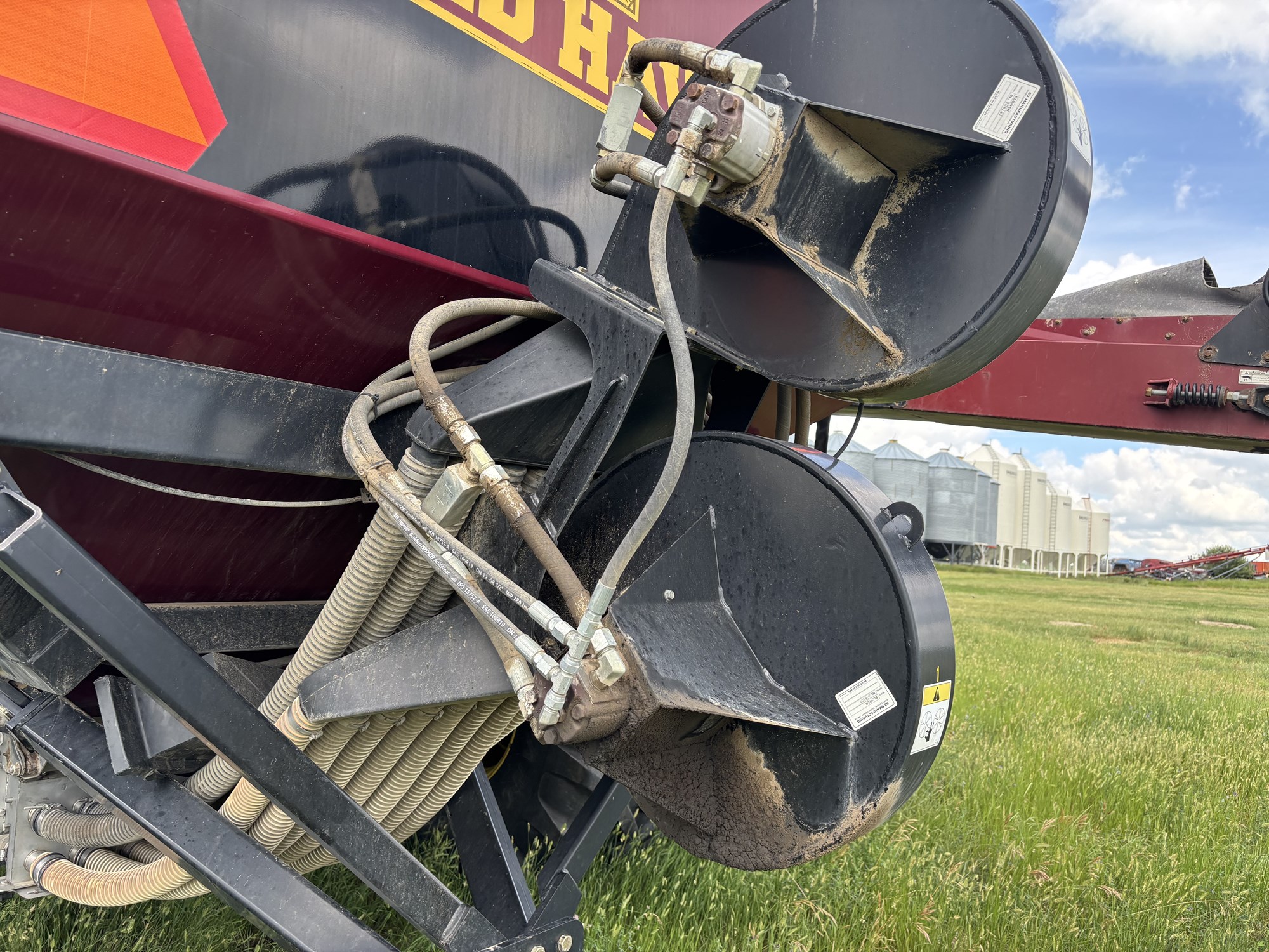 2016 Seed Hawk 8012 & 800 Air Drill