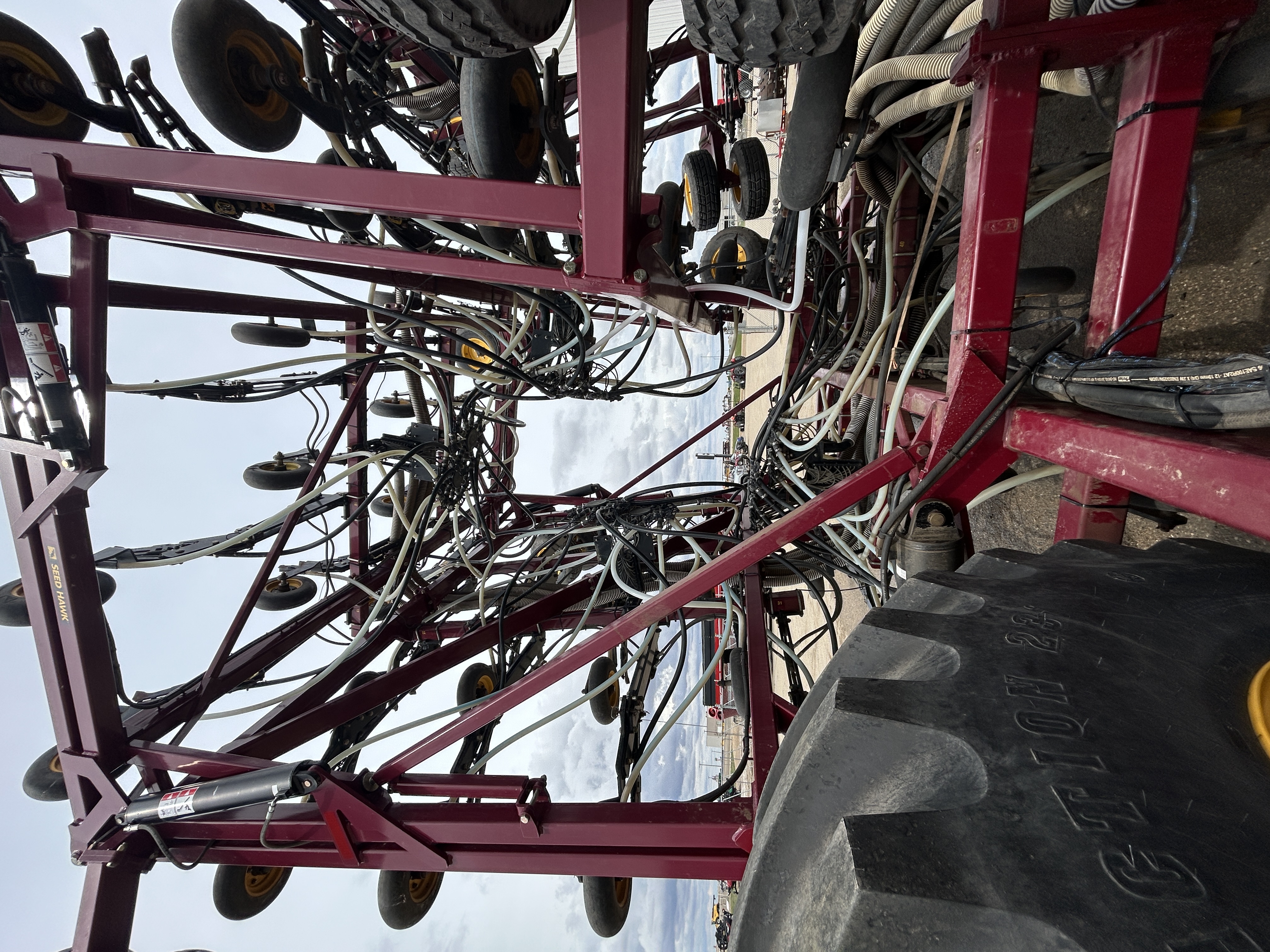 2017 Seed Hawk 8412 & 980 Air Drill