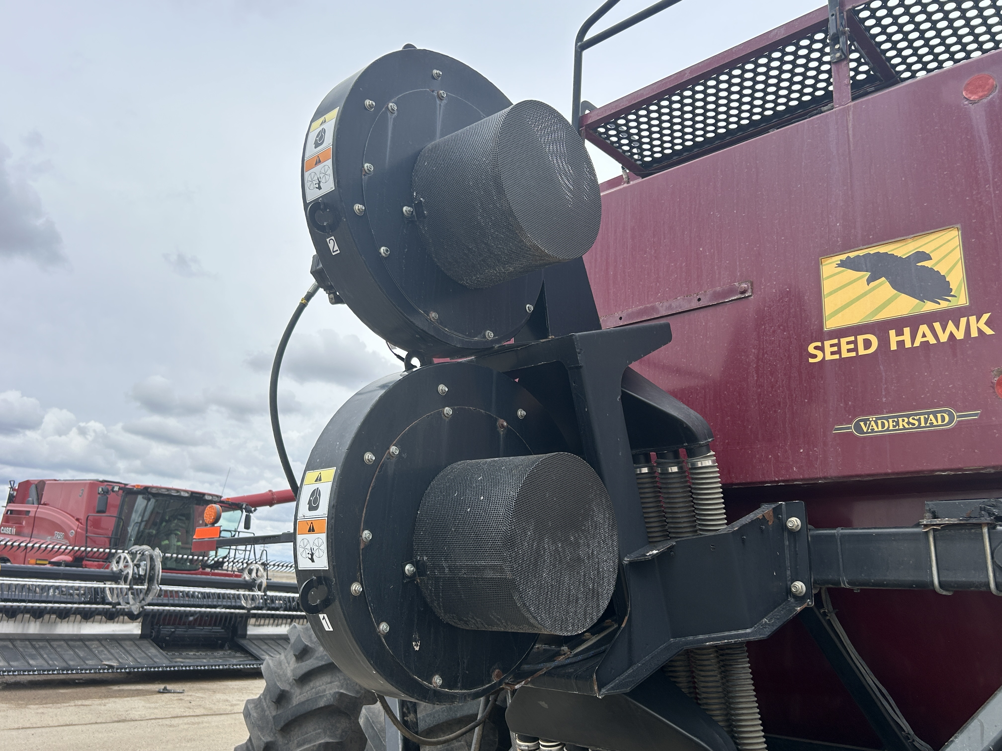 2017 Seed Hawk 8412 & 980 Air Drill