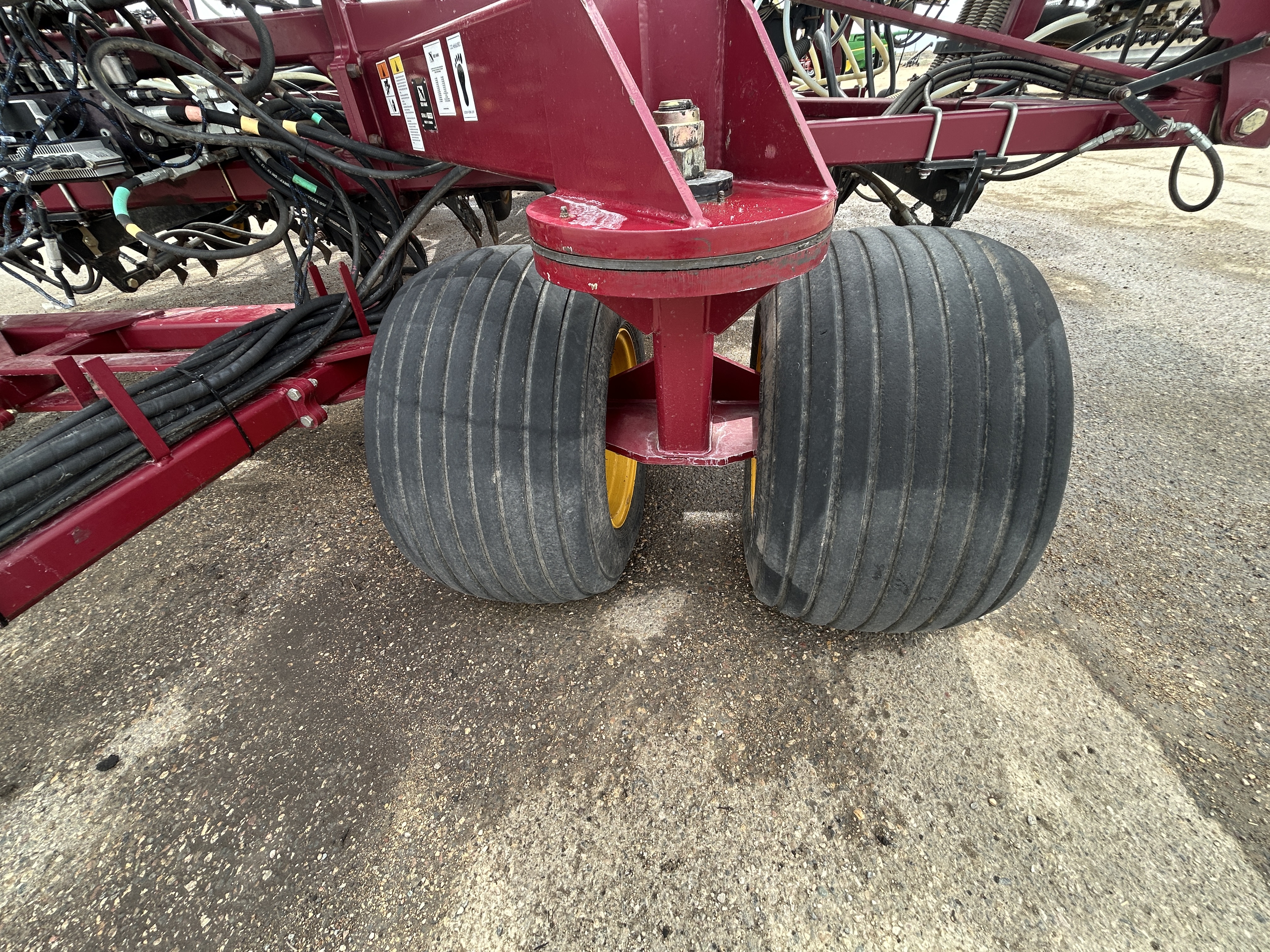 2017 Seed Hawk 8412 & 980 Air Drill