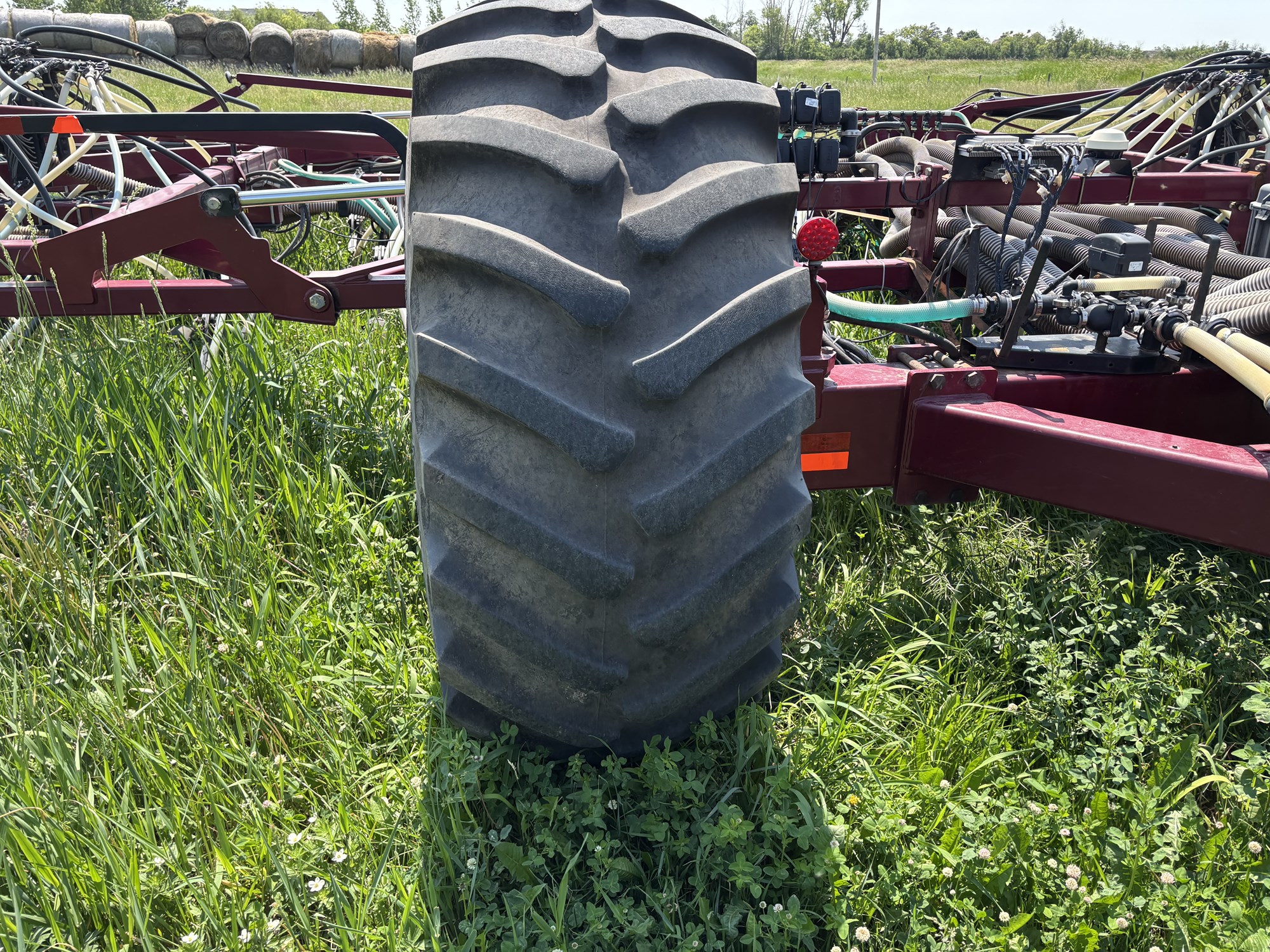 2017 Seed Hawk 8412 & 980 Air Drill