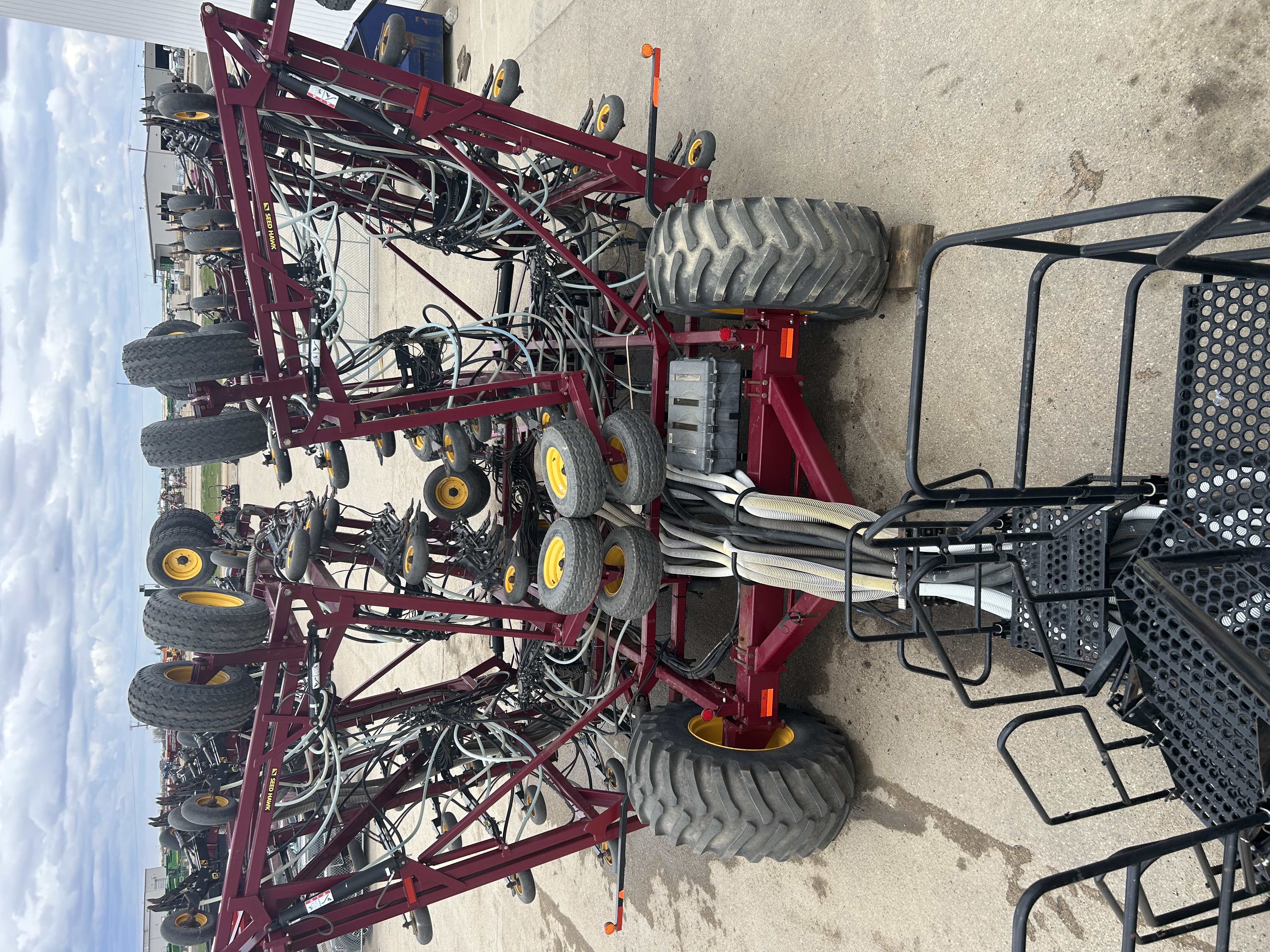 2017 Seed Hawk 8412 & 980 Air Drill
