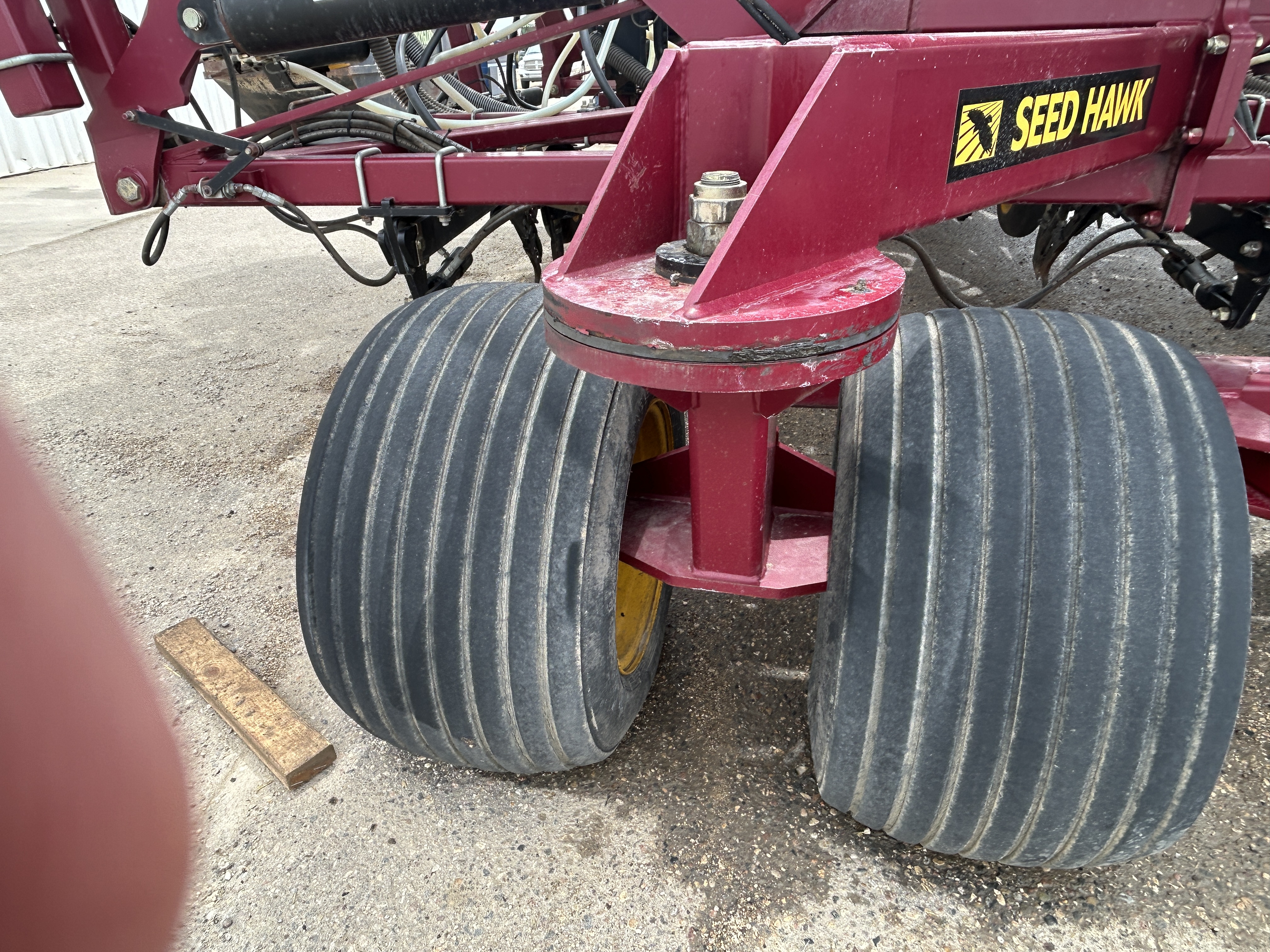 2017 Seed Hawk 8412 & 980 Air Drill