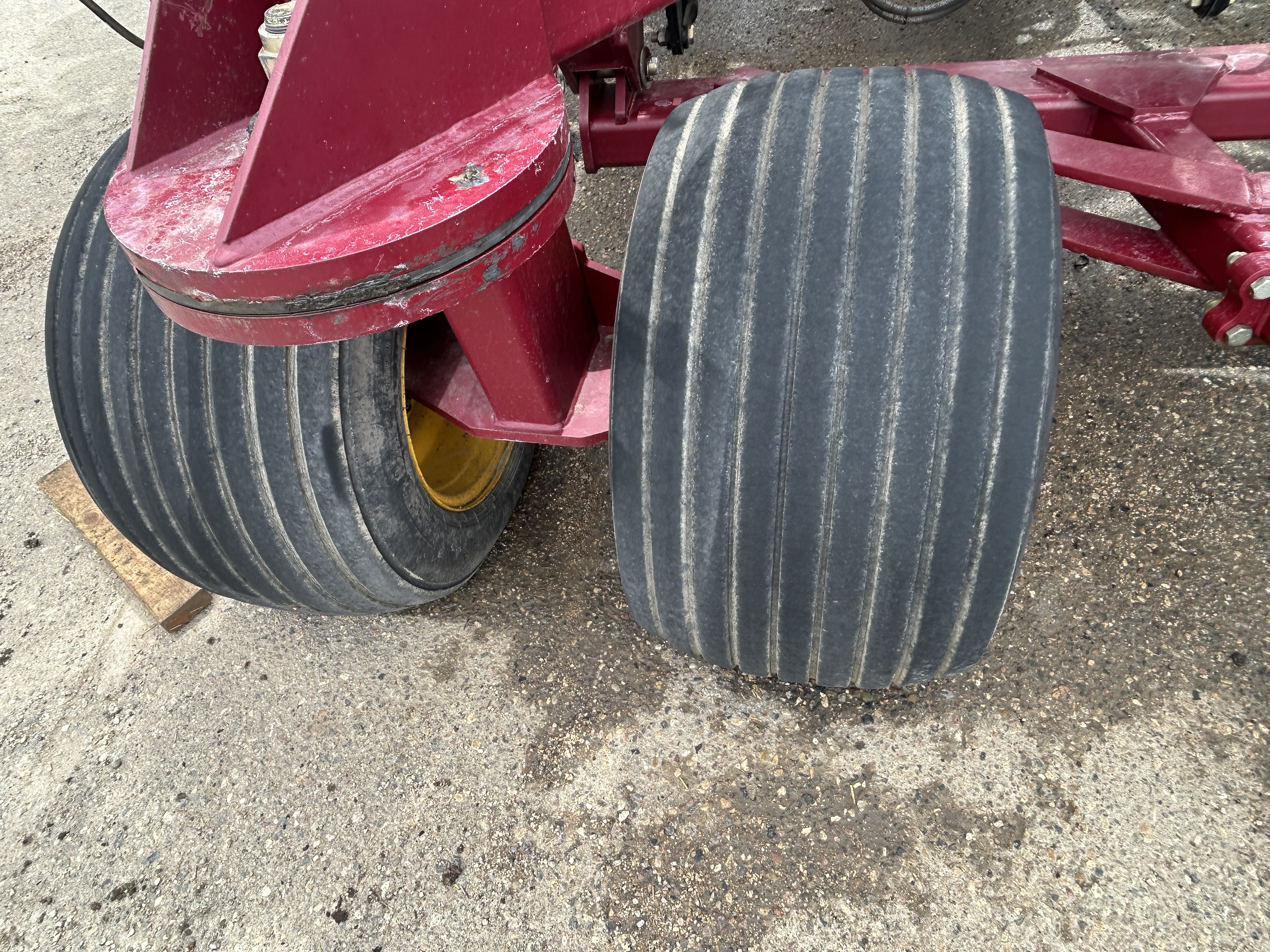 2017 Seed Hawk 8412 & 980 Air Drill