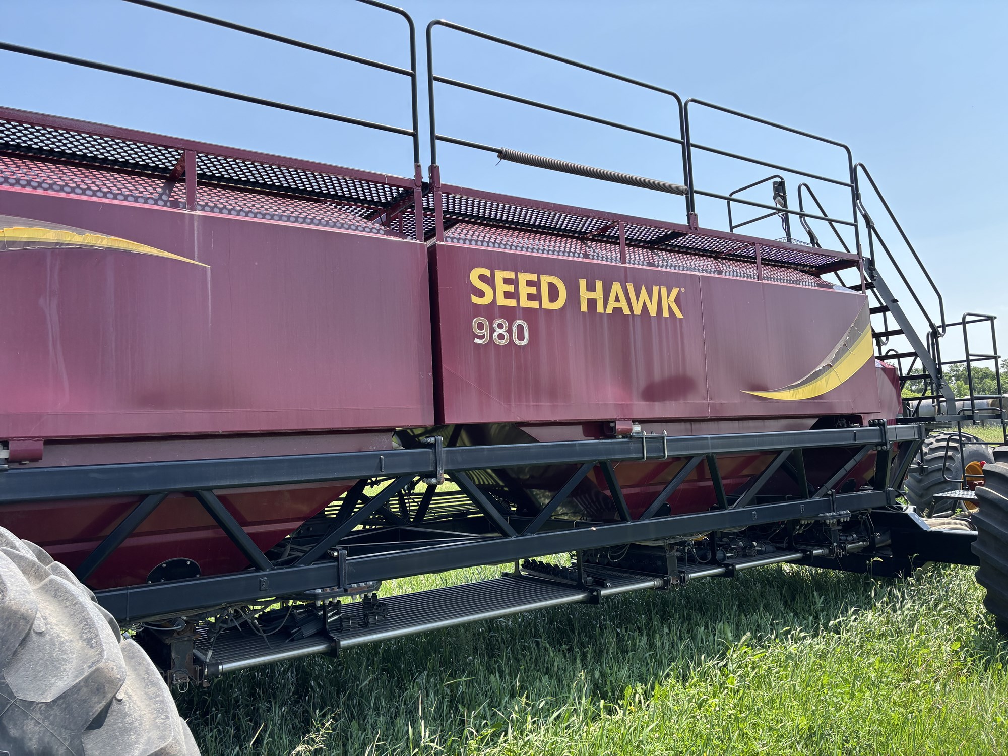 2017 Seed Hawk 8412 & 980 Air Drill