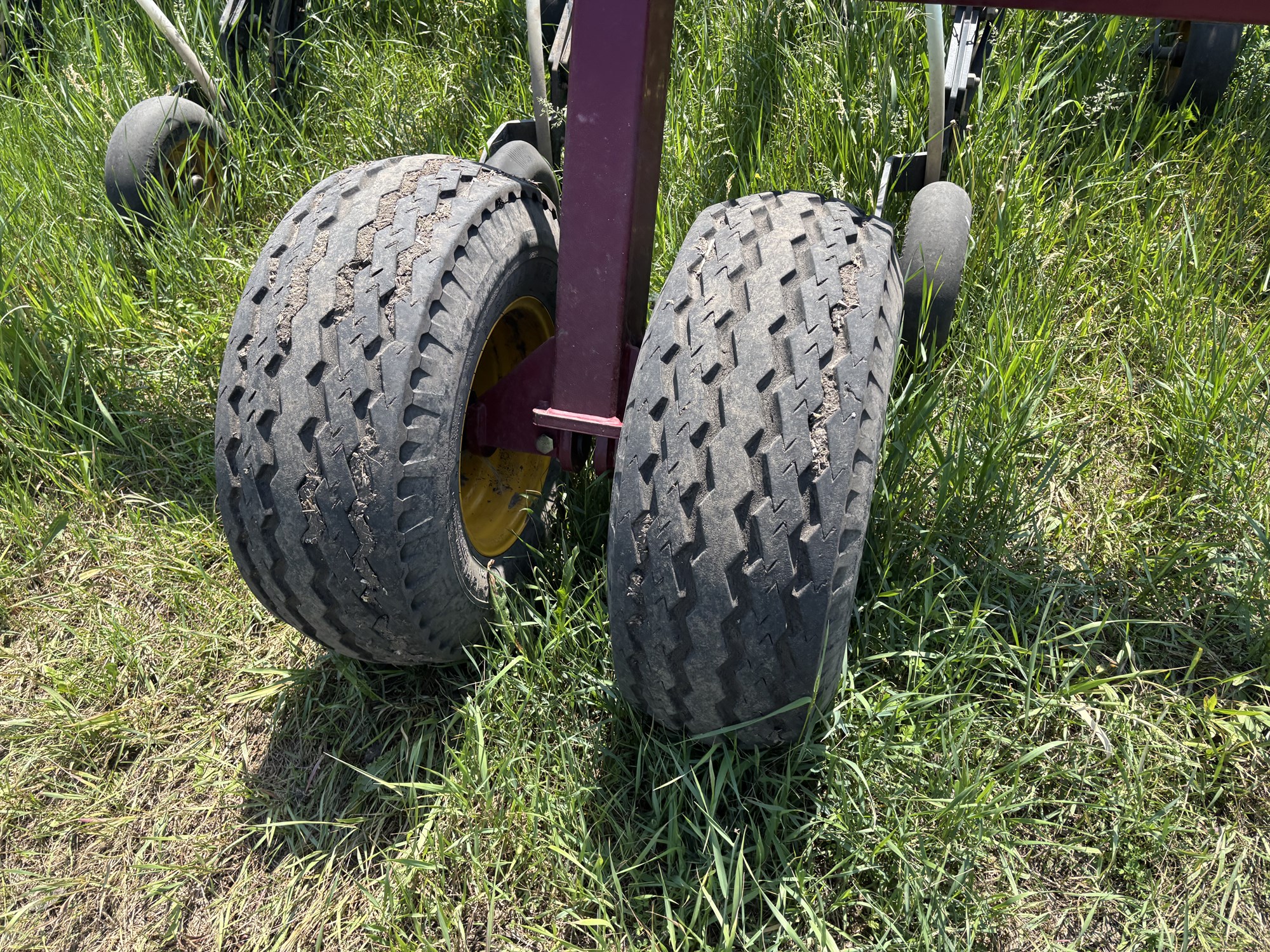 2017 Seed Hawk 8412 & 980 Air Drill