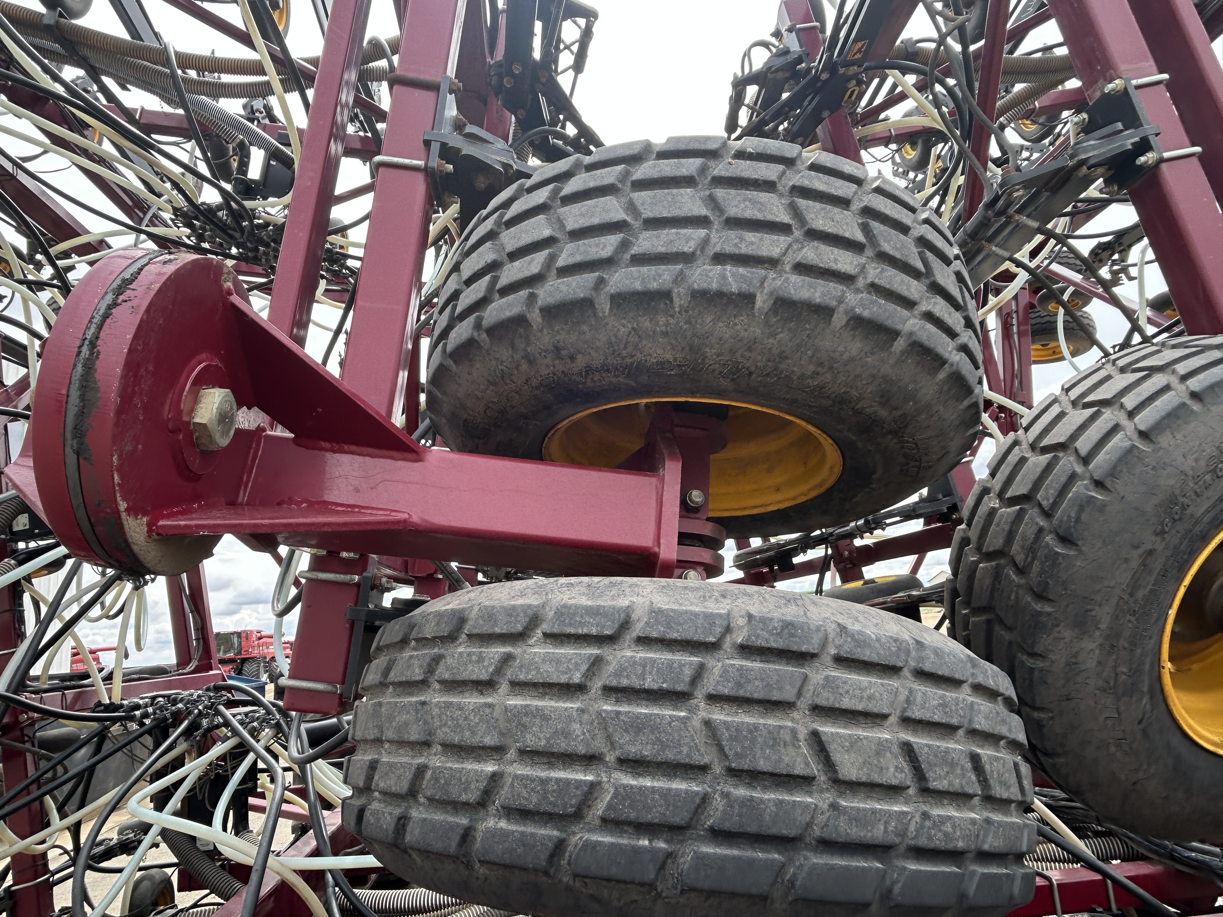 2017 Seed Hawk 8412 & 980 Air Drill