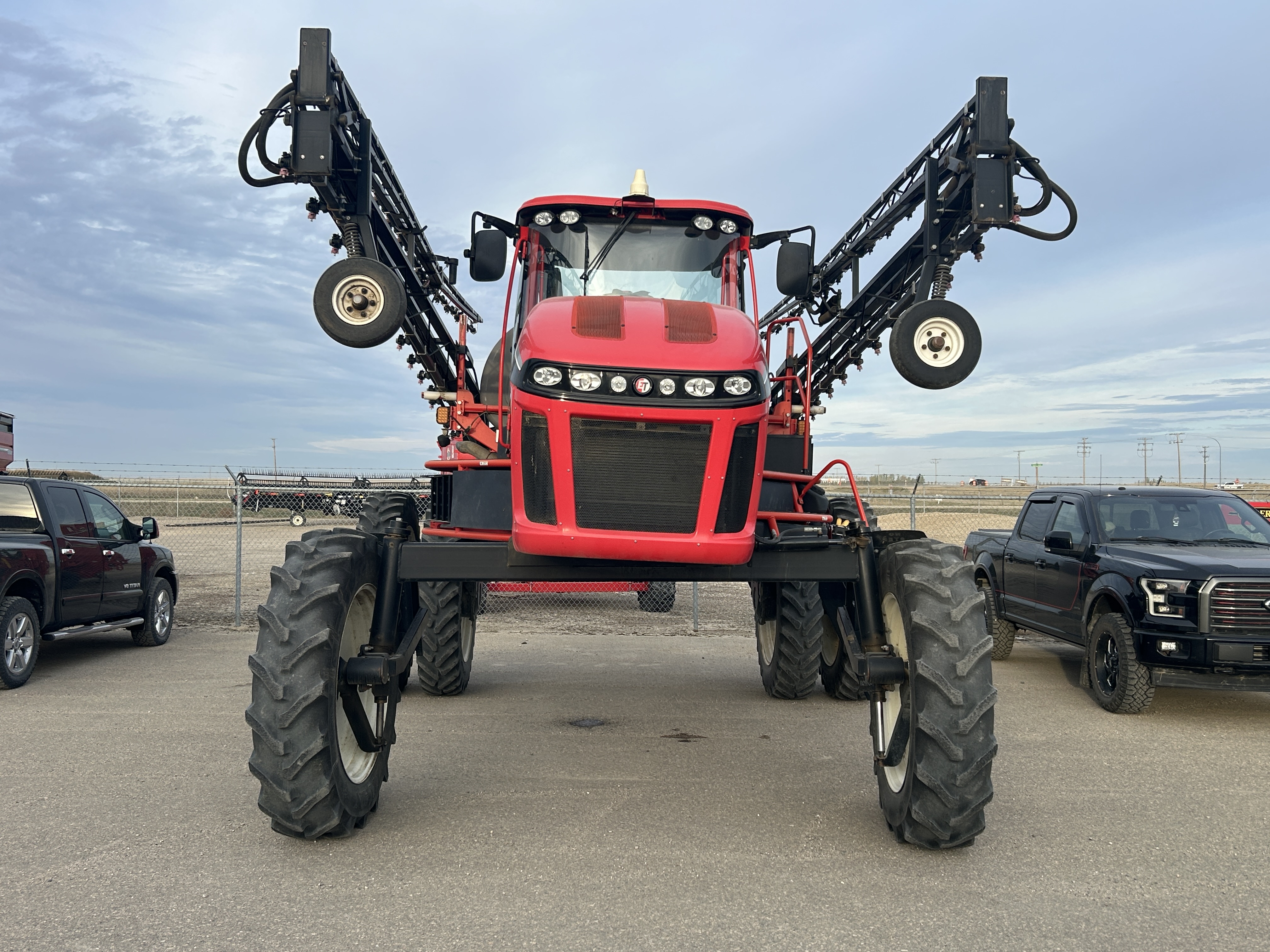 2013 Apache AS1020 Sprayer/High Clearance