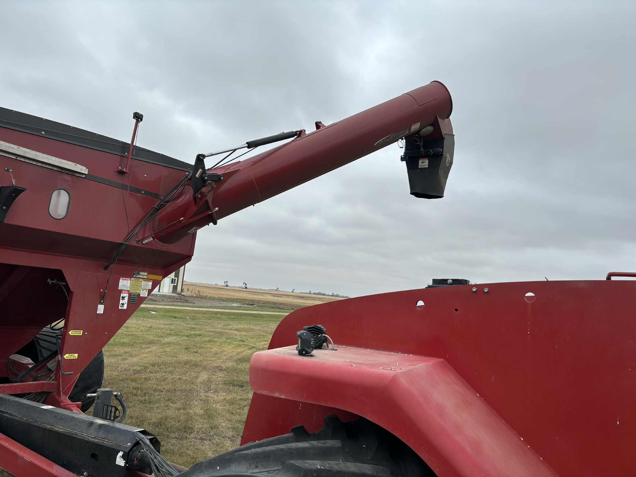 2015 J&M 1121 Grain Cart