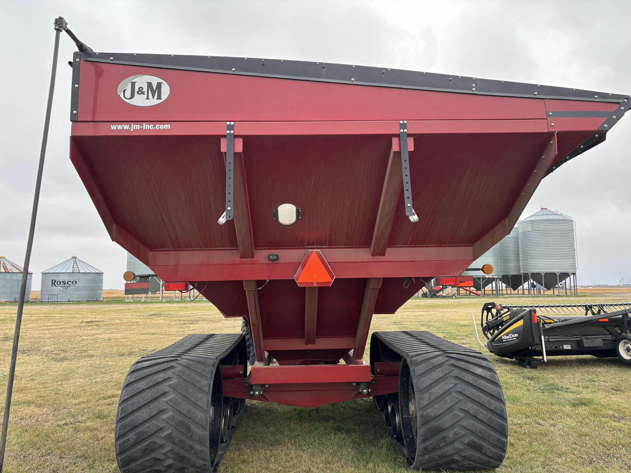 2015 J&M 1121 Grain Cart