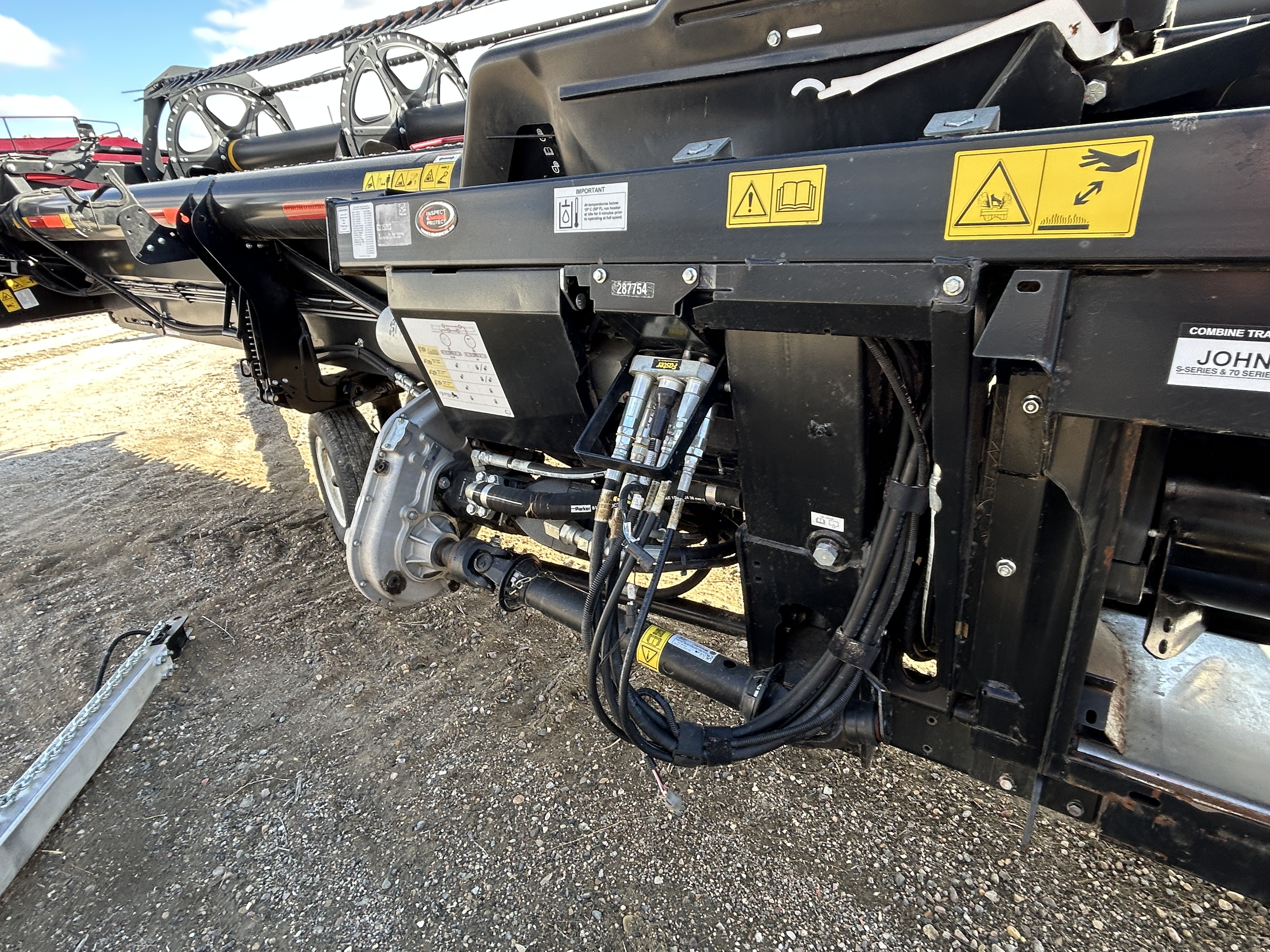2020 MacDon FD140 Header Draper Flex