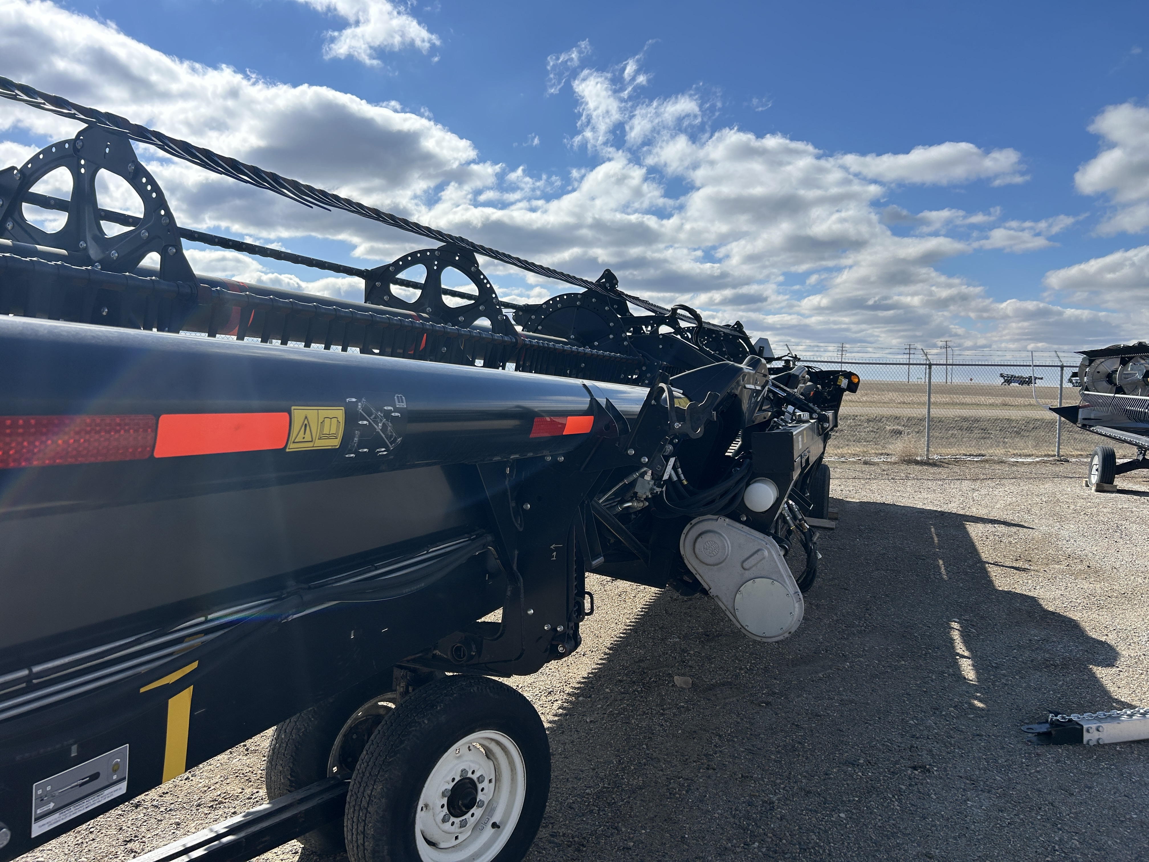 2018 MacDon FD140 Header Draper Flex