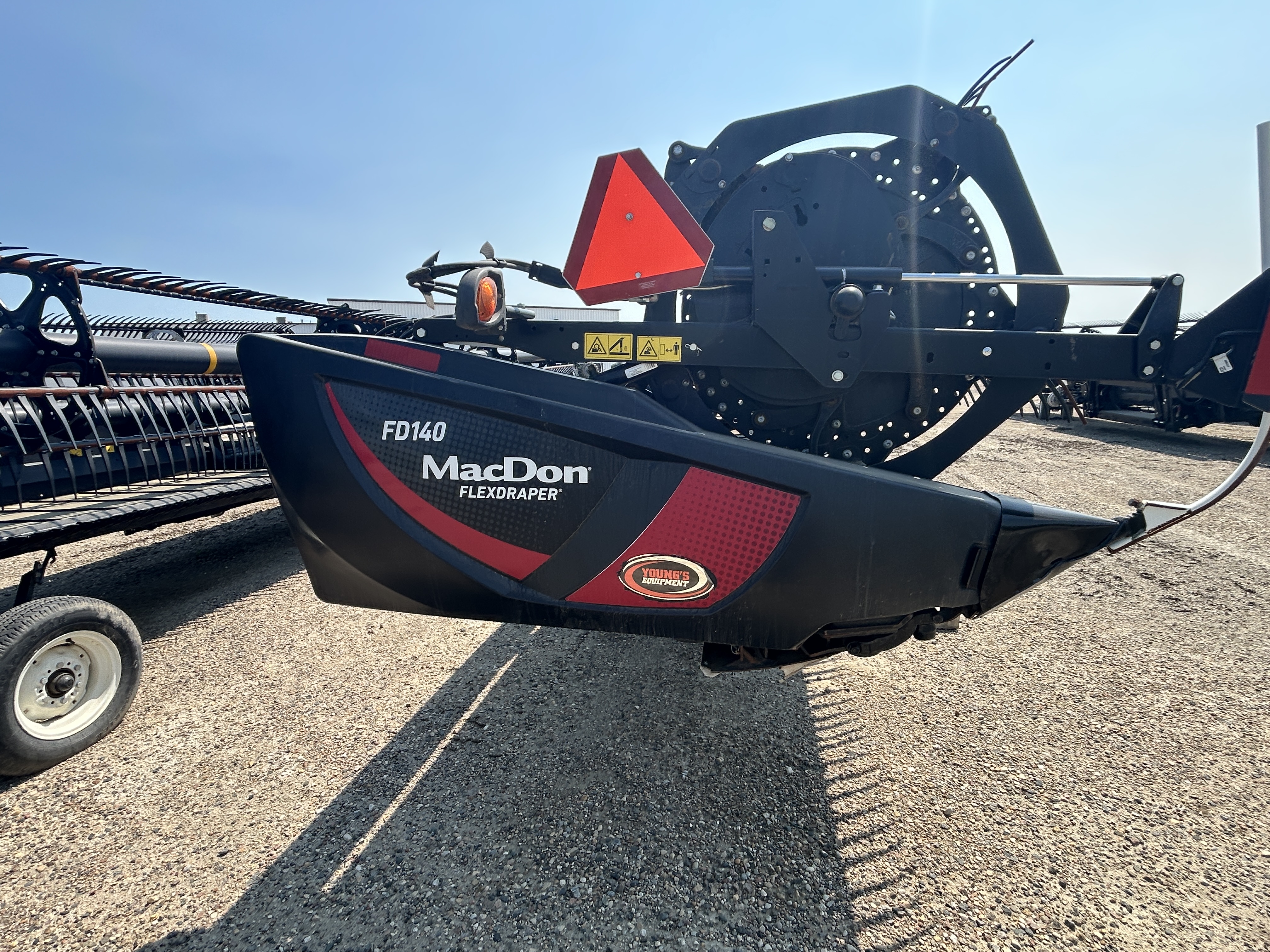 2018 MacDon FD140 Header Draper Flex