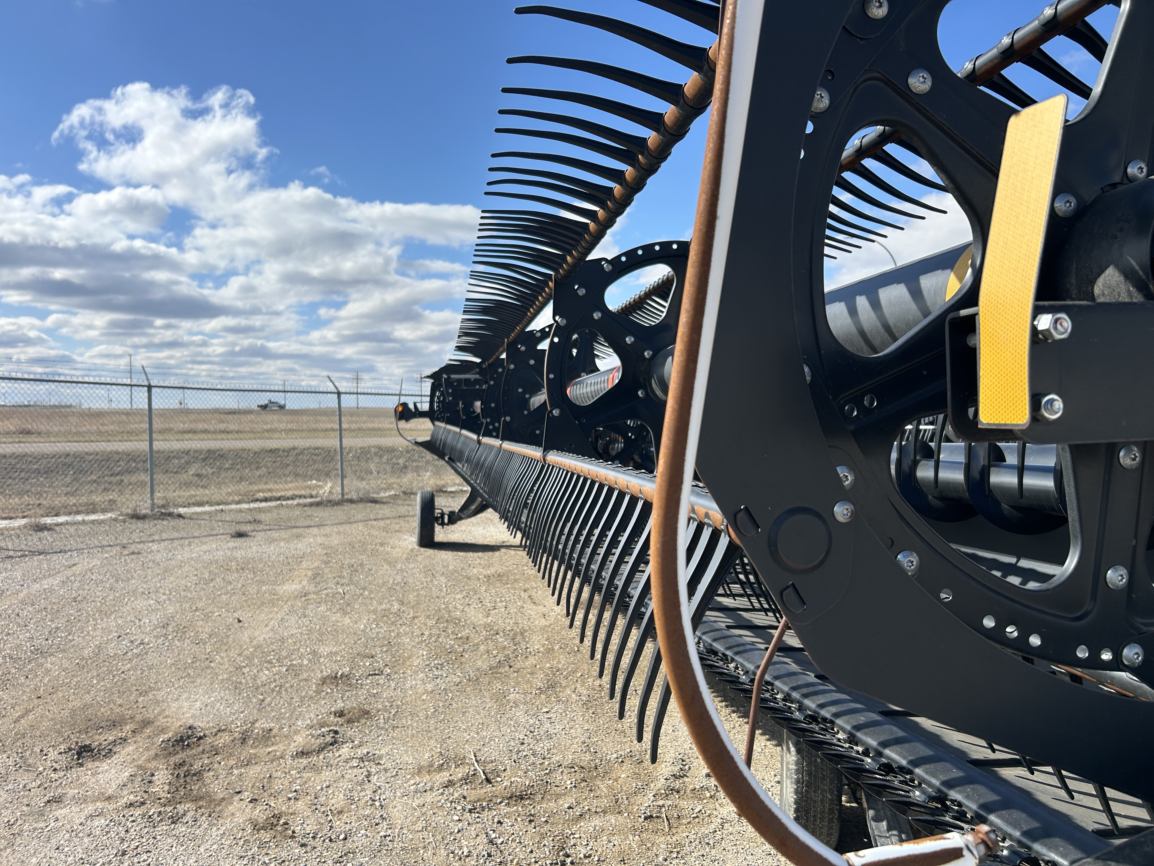 2018 MacDon FD140 Header Draper Flex