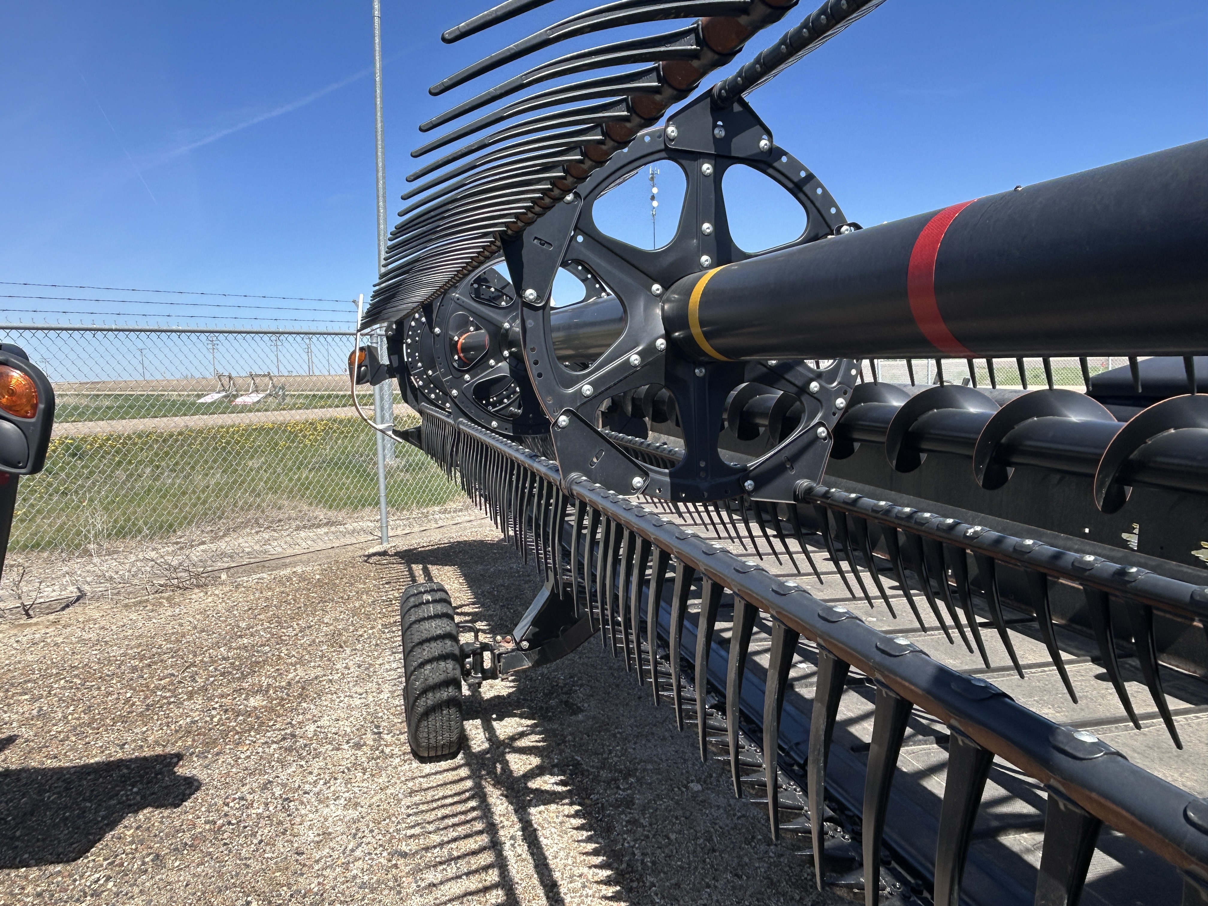 2018 MacDon FD140 Header Draper Flex
