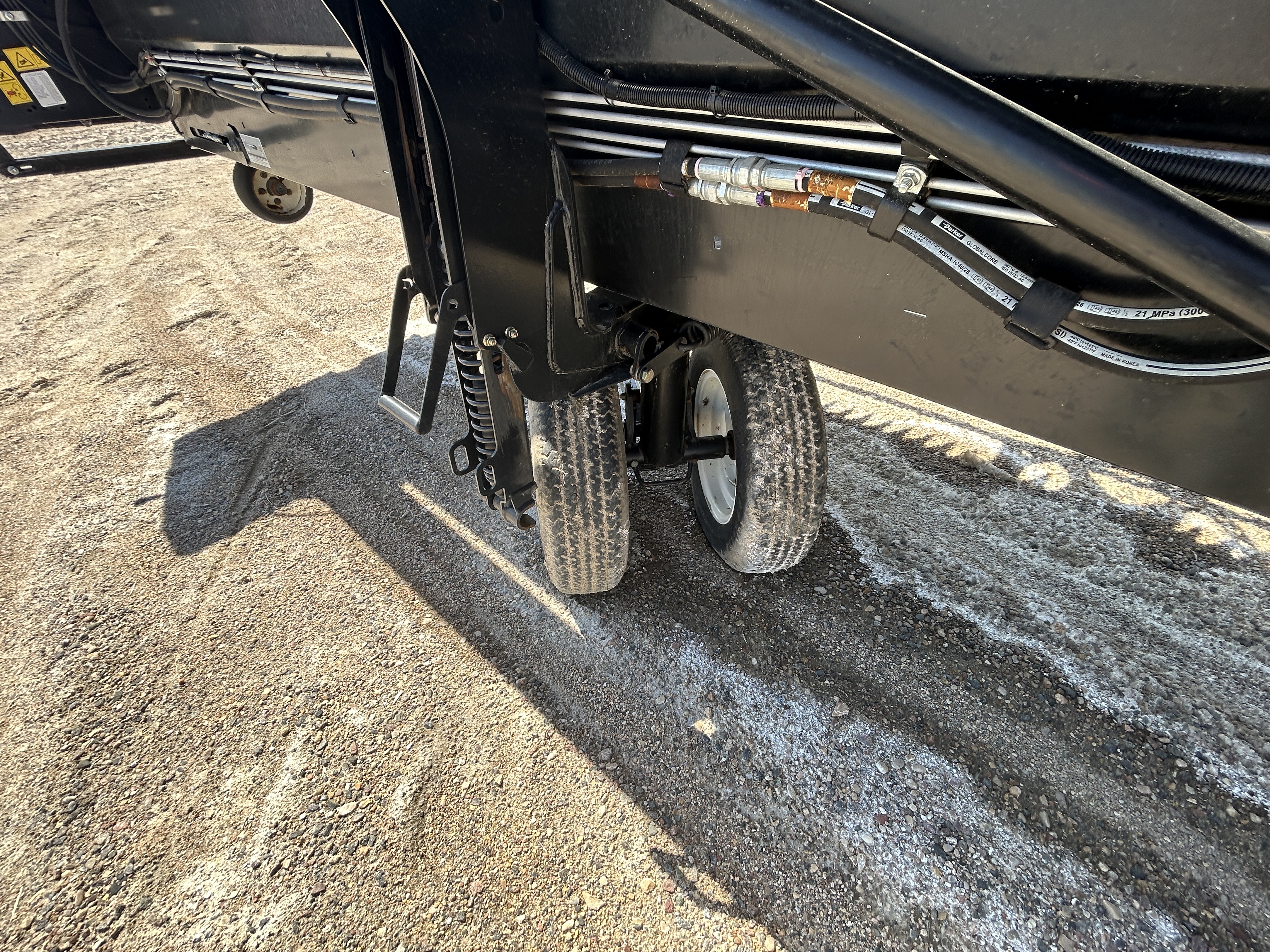 2018 MacDon FD140 Header Draper Flex