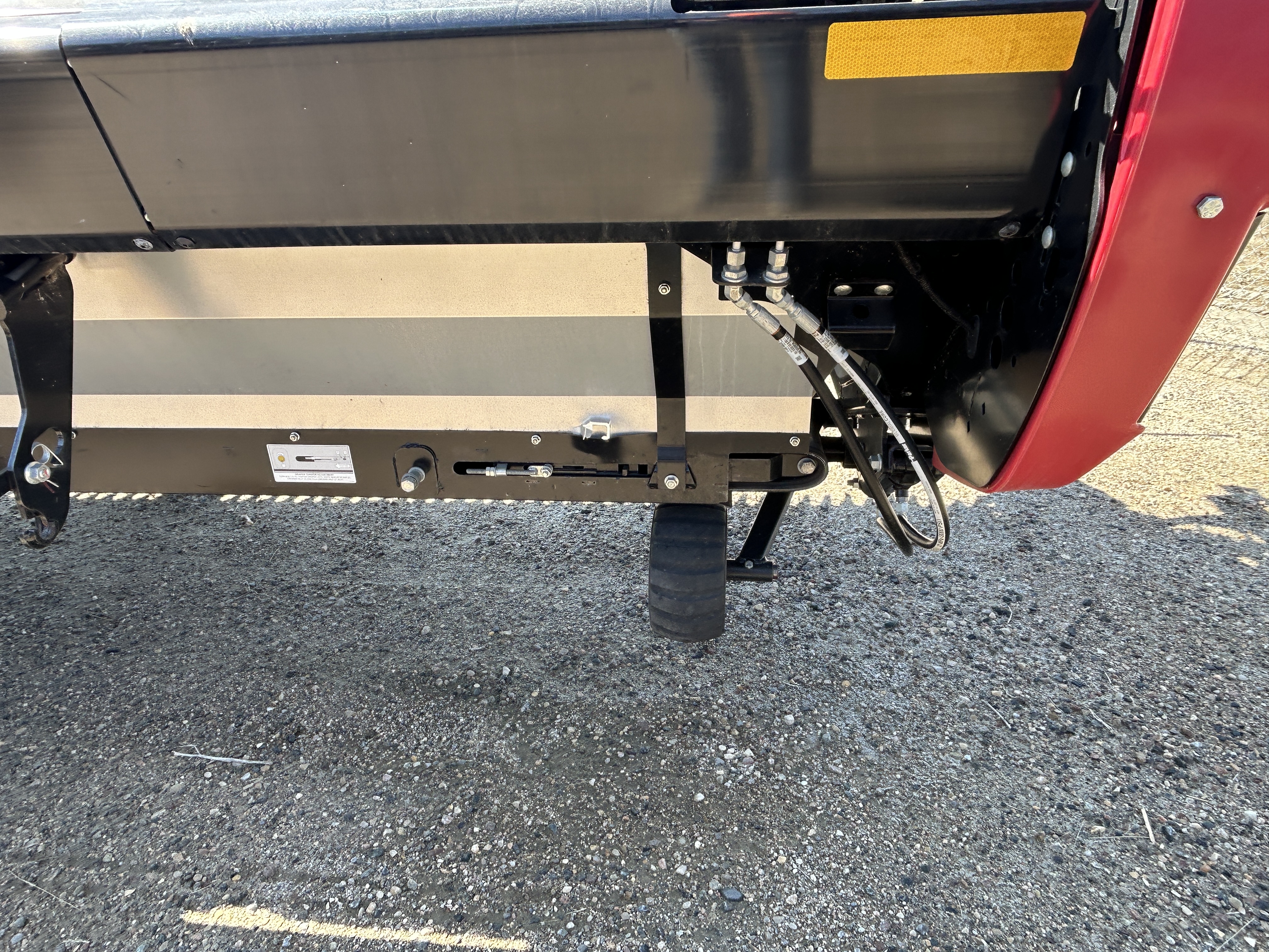 2024 MacDon FD240 Header Draper Flex